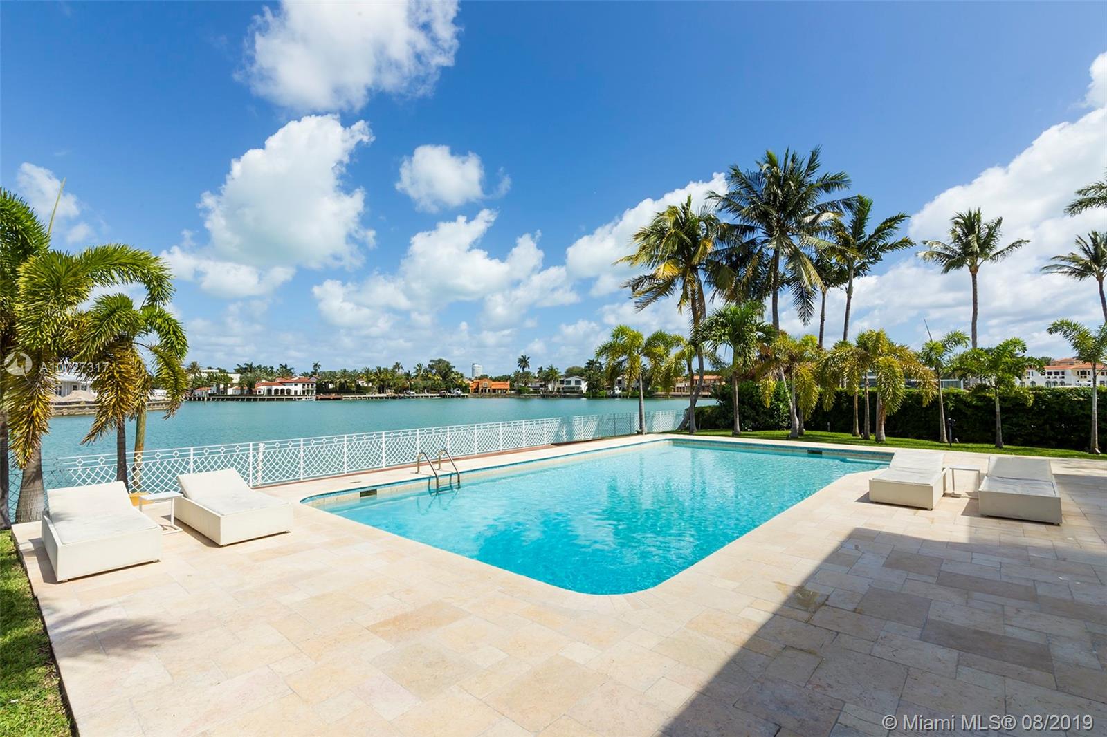 SUNSET LAKE EXTENSION - Residential