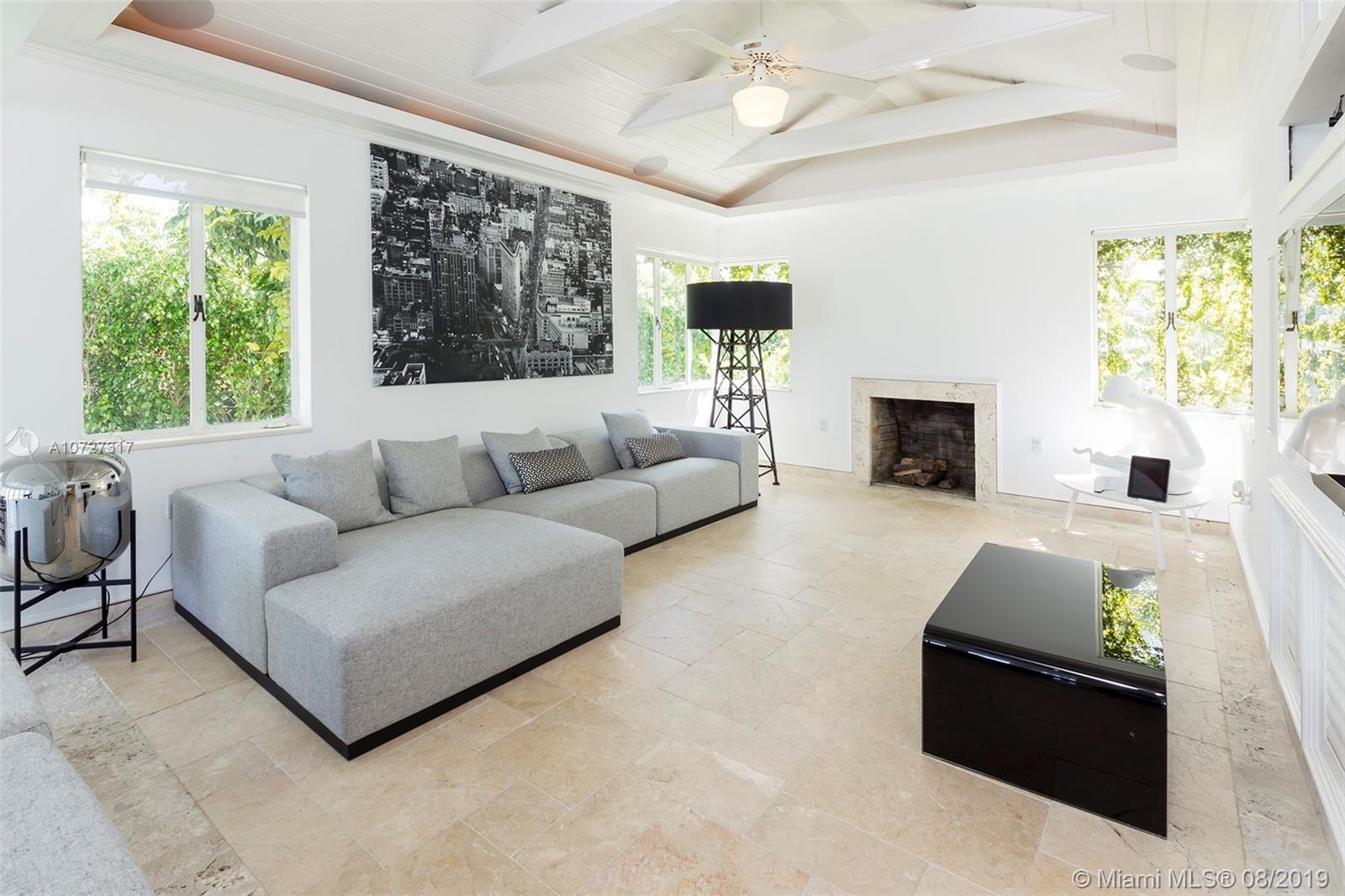 SUNSET LAKE EXTENSION - Residential