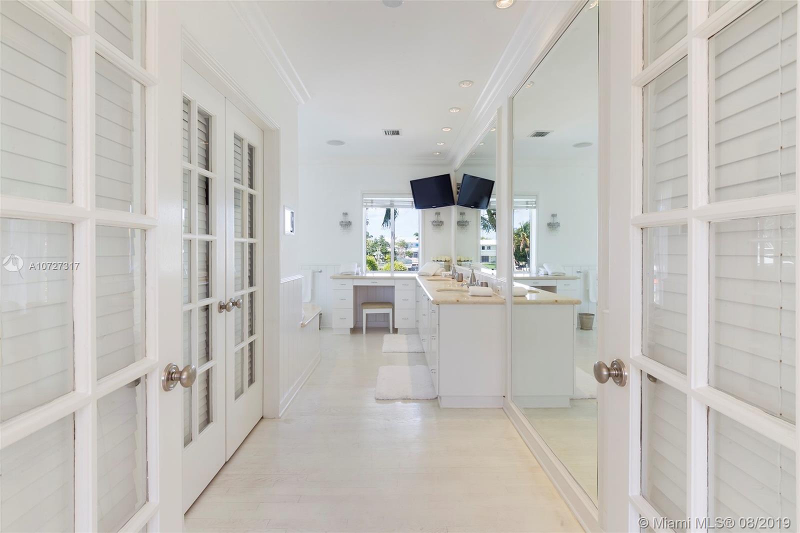 SUNSET LAKE EXTENSION - Residential