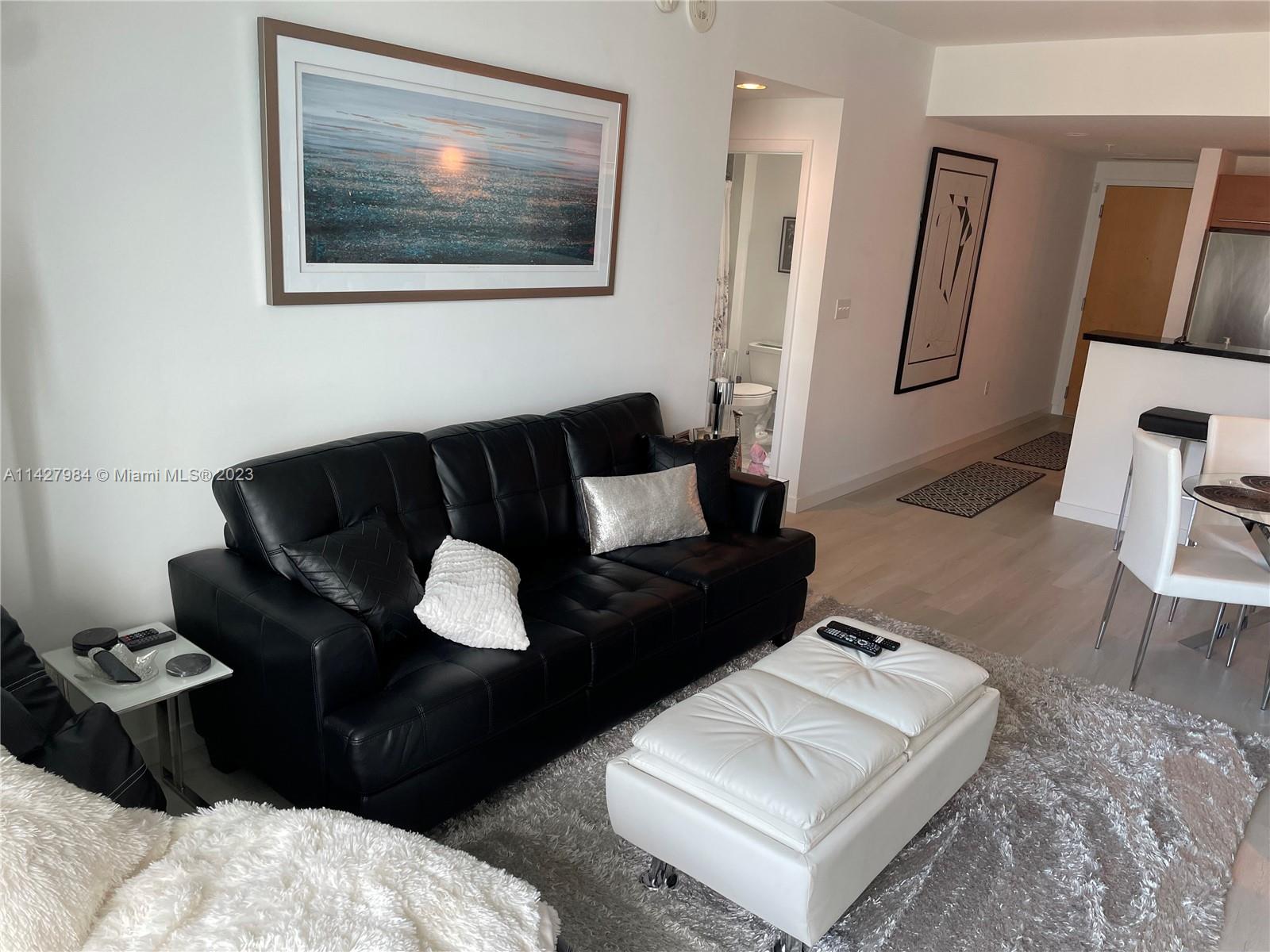 VIZCAYNE NORTH CONDO - Residential Lease