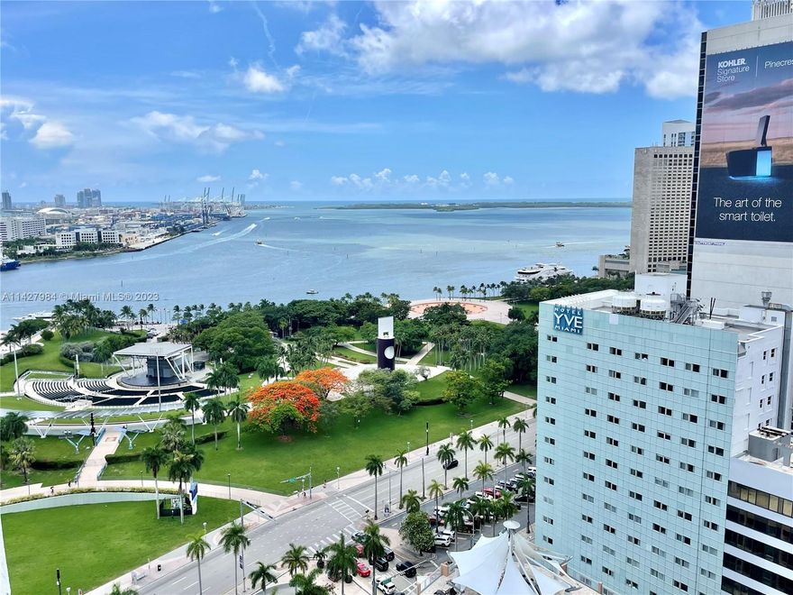 Prime location! Luxury building across from BaySide Mall park and the AA Arena. Steps to the Cruise Ships, Miami Dade College, Museums, Opera house, the Brightline train station, 2 metro movers stations, Whole Foods, a 15 mins walk to the Brickell area. Fully Furnished unit that offers beautiful bayviews with 2 beds, 2 bath corner units; vinyl floors through, Stainless Steel appliances, black granite countertop, Washer and Dryer and balcony. Unblocked views of Downtown Miami and Biscayne Bay. Resort-Style building with 24 hrs Concierge, 4 pools with pool service, gym, spa, Movie Theater, club room with pool table and kitchen, sundeck, business room; walking distance to restaurants, shopping, entertainment. The expressways to the beaches and the airport are just blocks away.