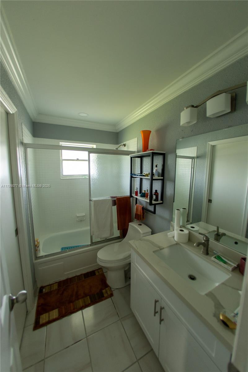 LAUDERDALE WEST SEC 4 - Residential