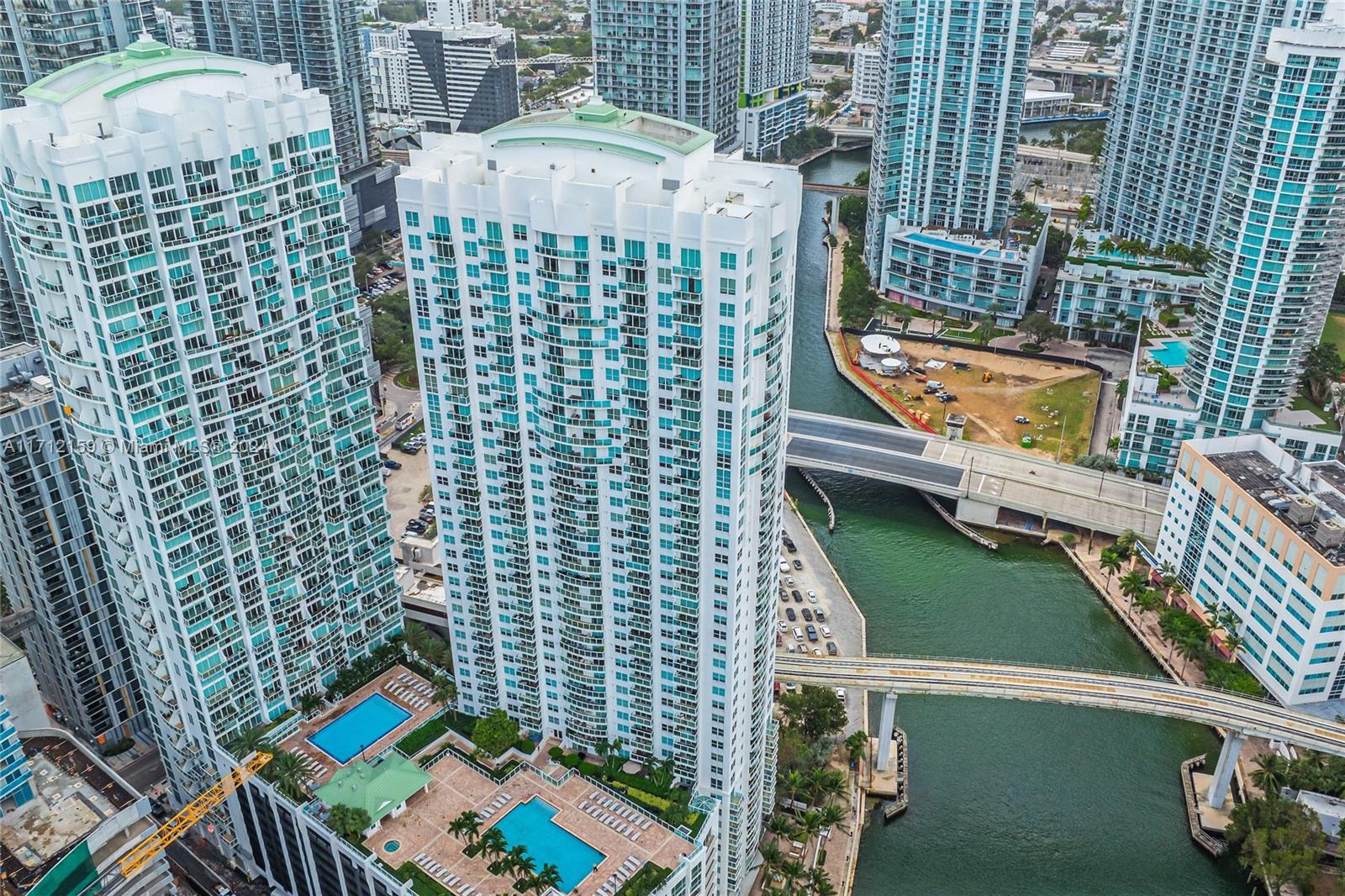 BRICKELL ON THE RIVER N T - Residential