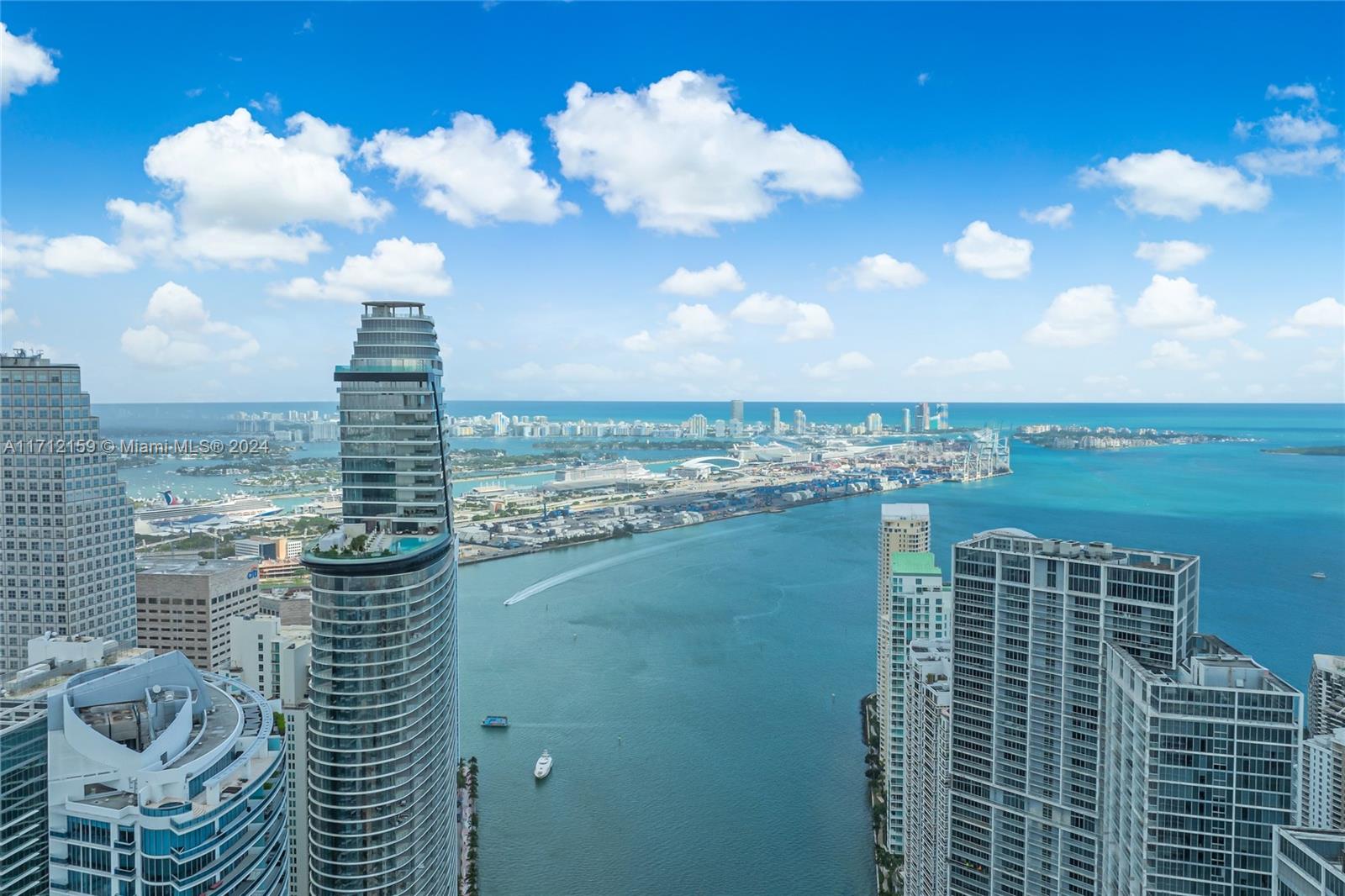 Property for Sale at 31 Se 5th St 3918, Miami, Broward County, Florida - Bedrooms: 3 
Bathrooms: 3  - $979,000