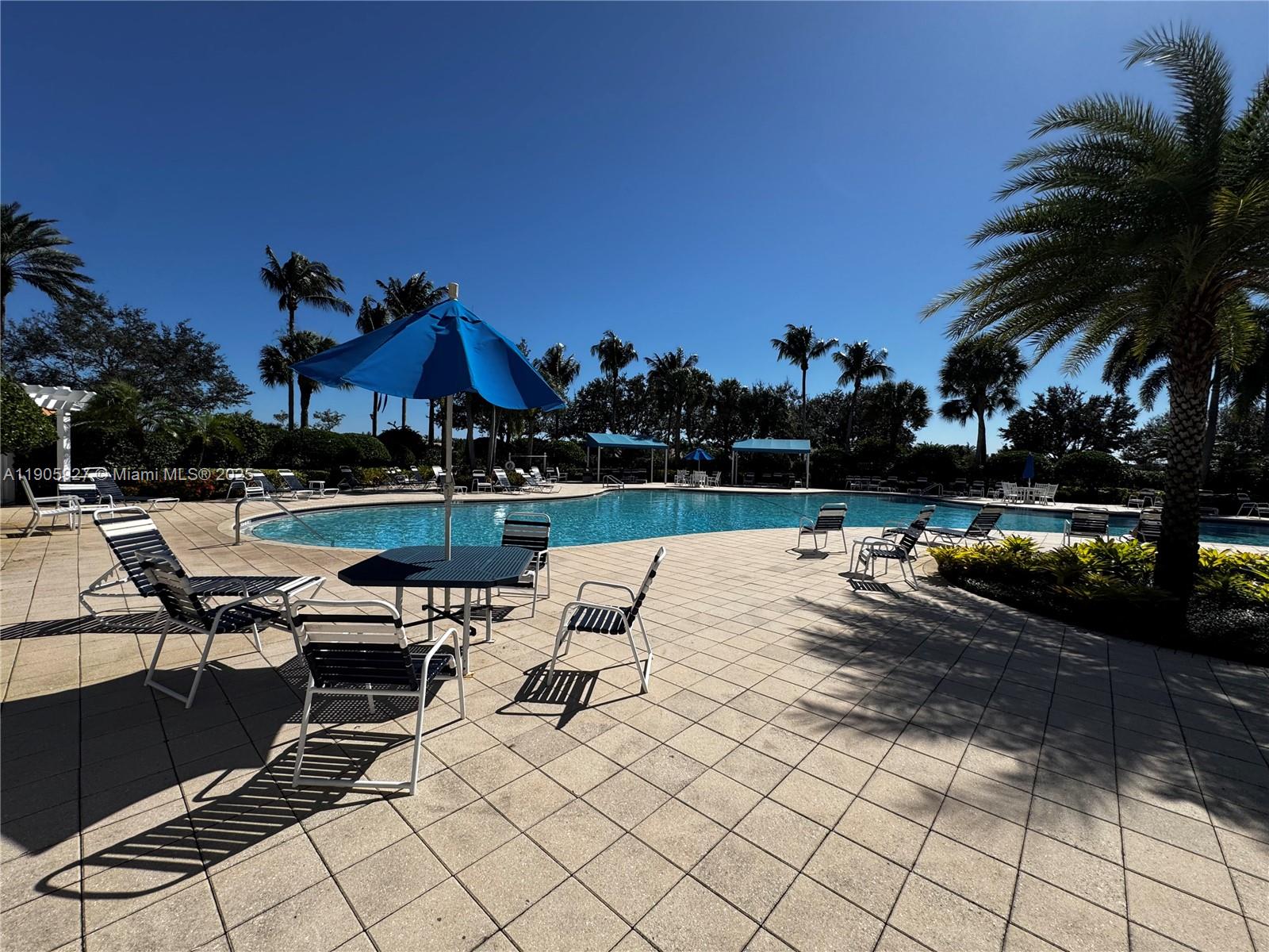 VILLAGEWALK OF WELLINGTON - Residential