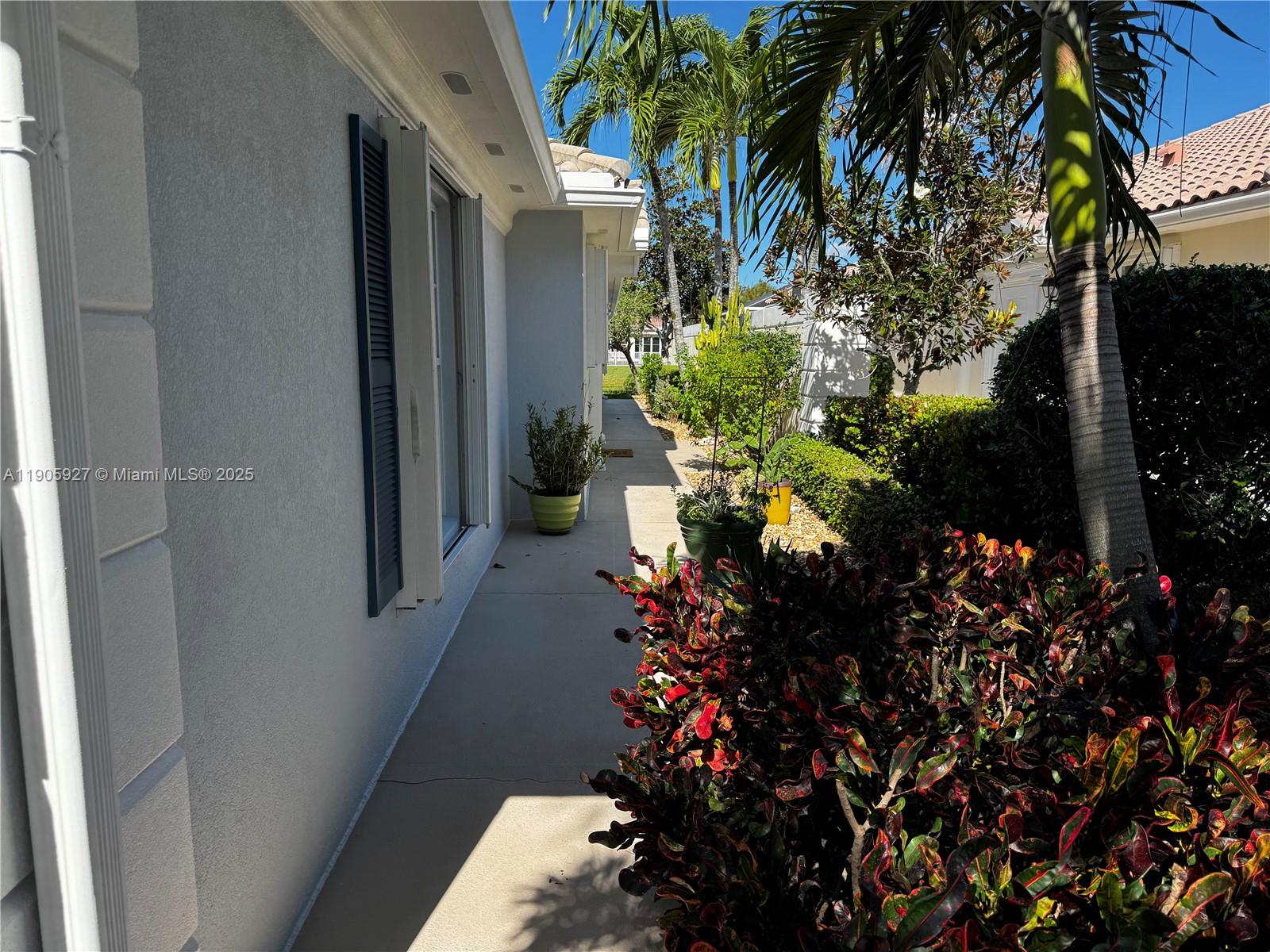 View photos, virtual tours, details... 8269 Saint Johns Ct