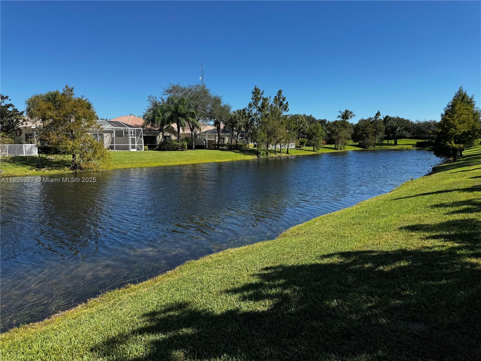 VILLAGEWALK OF WELLINGTON - Residential
