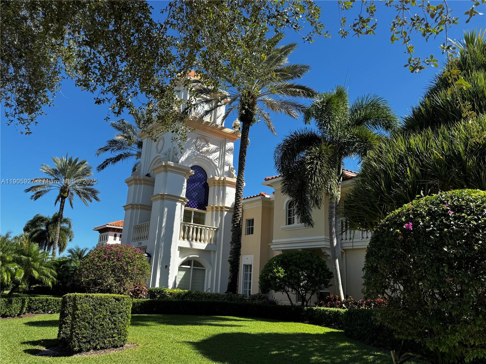 VILLAGEWALK OF WELLINGTON - Residential