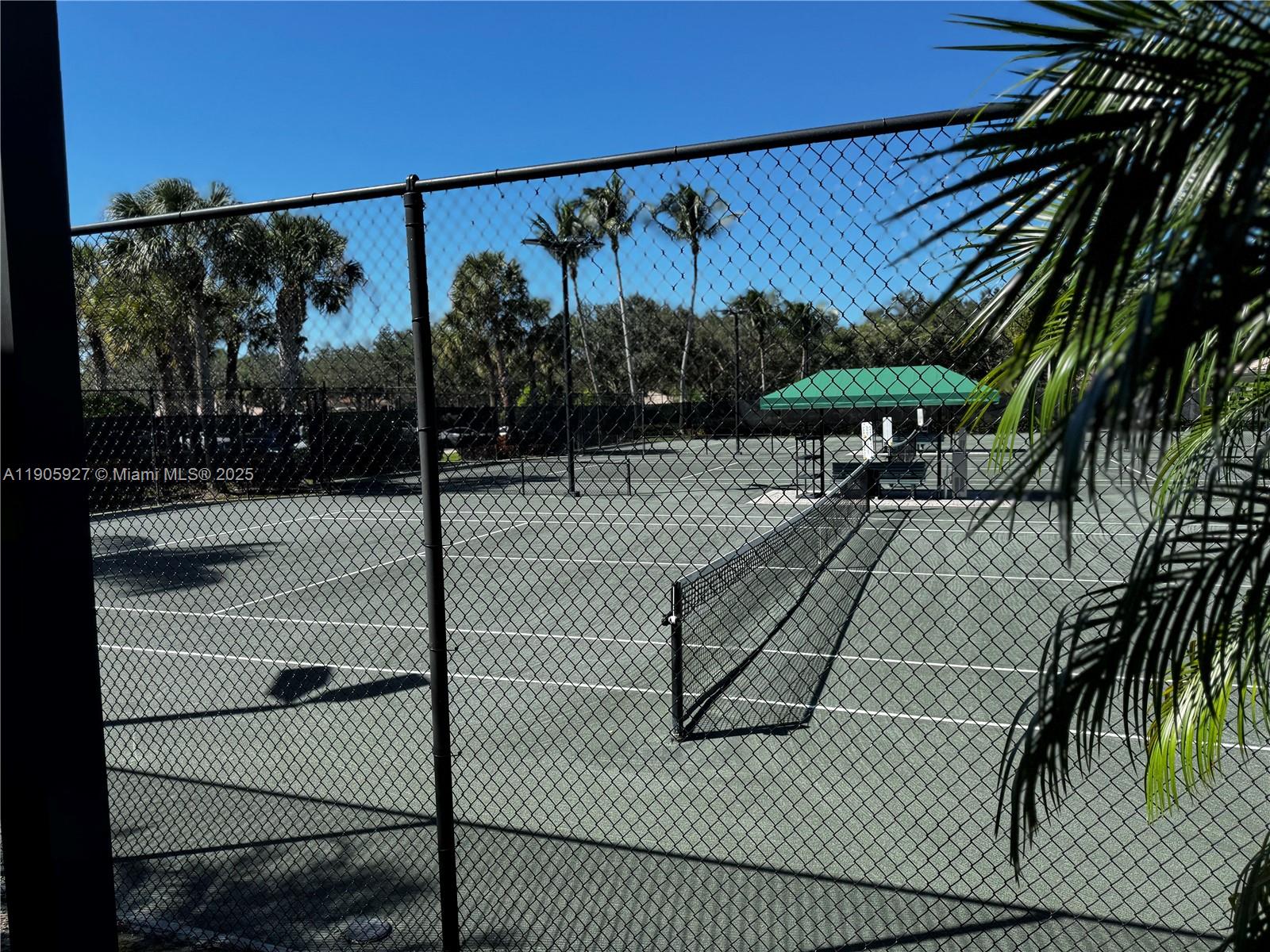 VILLAGEWALK OF WELLINGTON - Residential