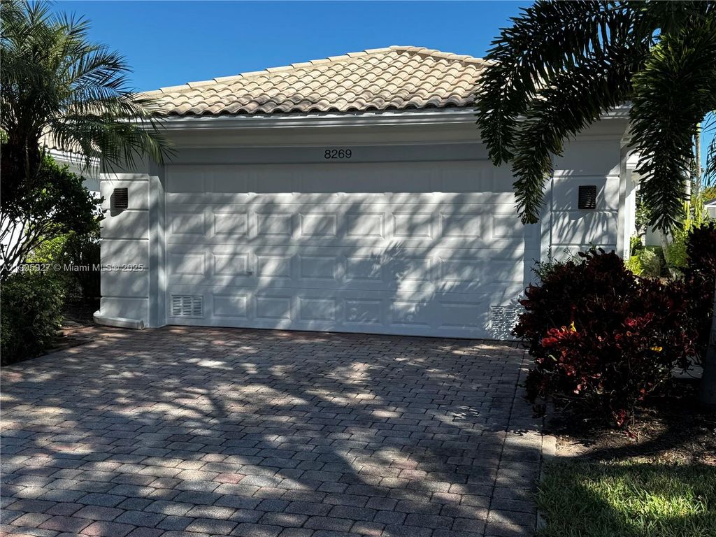 Photo of 8269 Saint Johns Ct, Wellington, FL 33414 (MLS # A11905927)