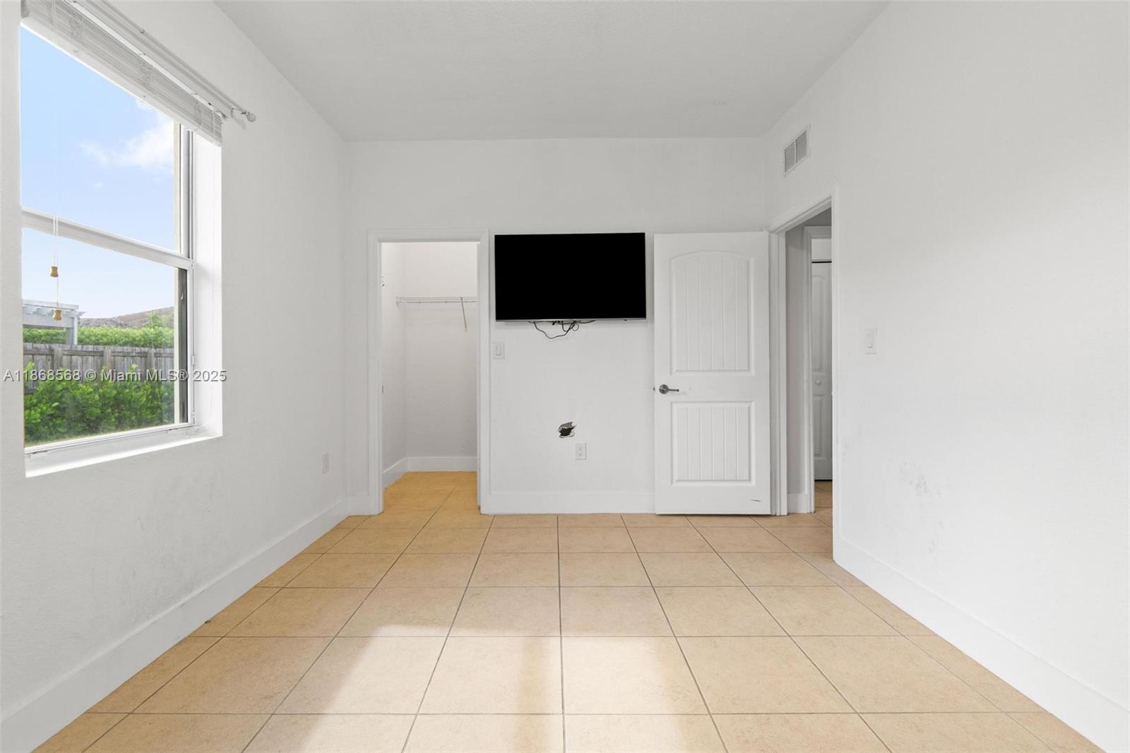 ESTATE MANSIONS 1ST ADDN - Residential Lease