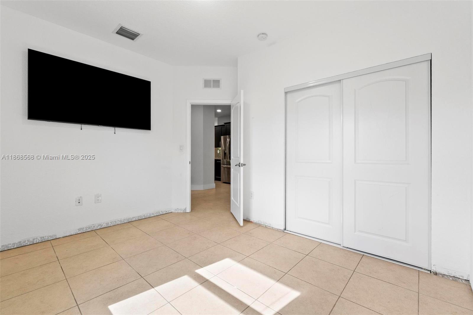 ESTATE MANSIONS 1ST ADDN - Residential Lease