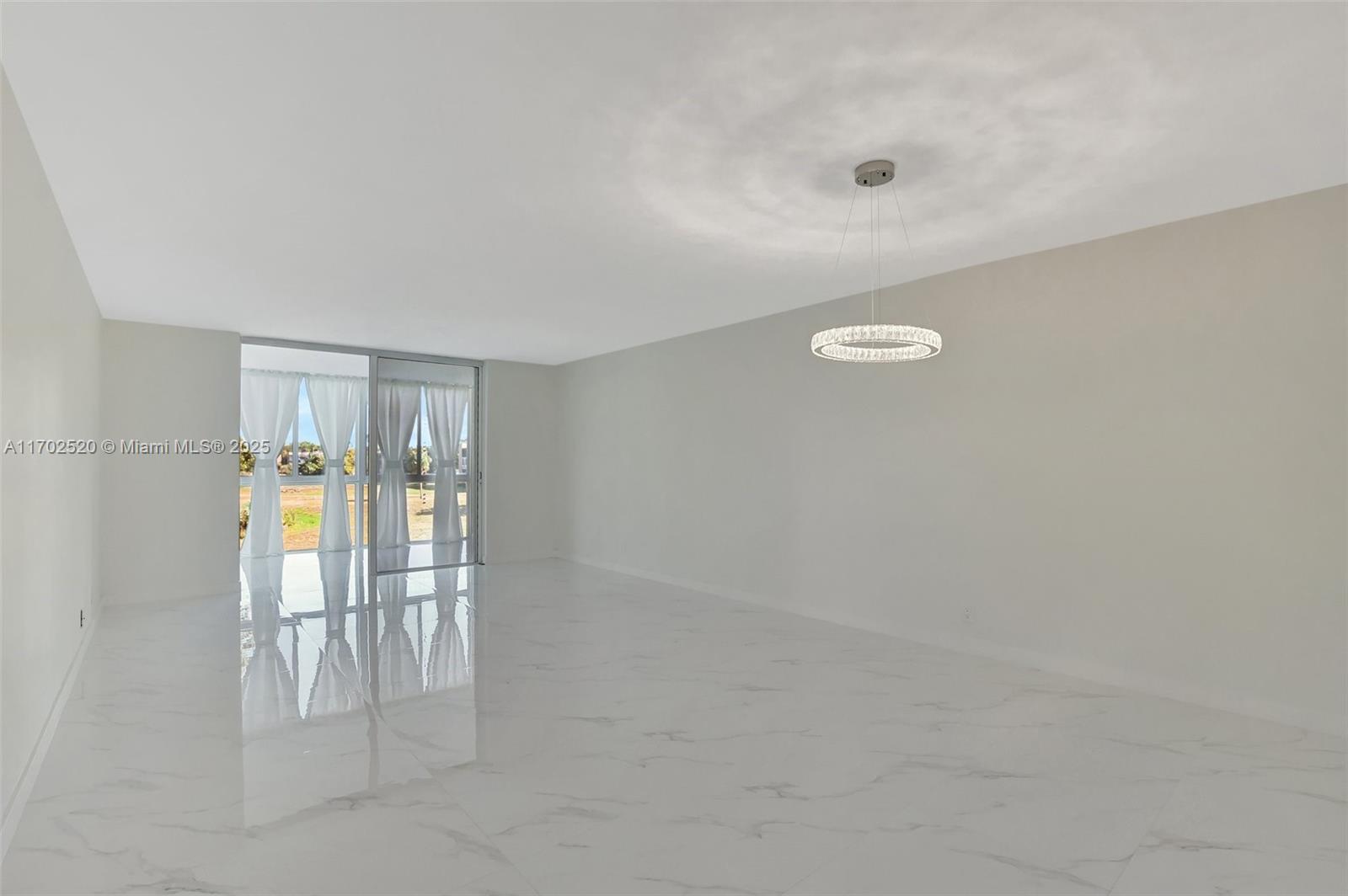 PALM LAKES CONDO - Residential