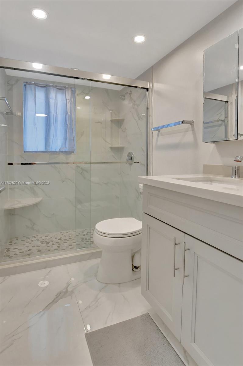 PALM LAKES CONDO - Residential