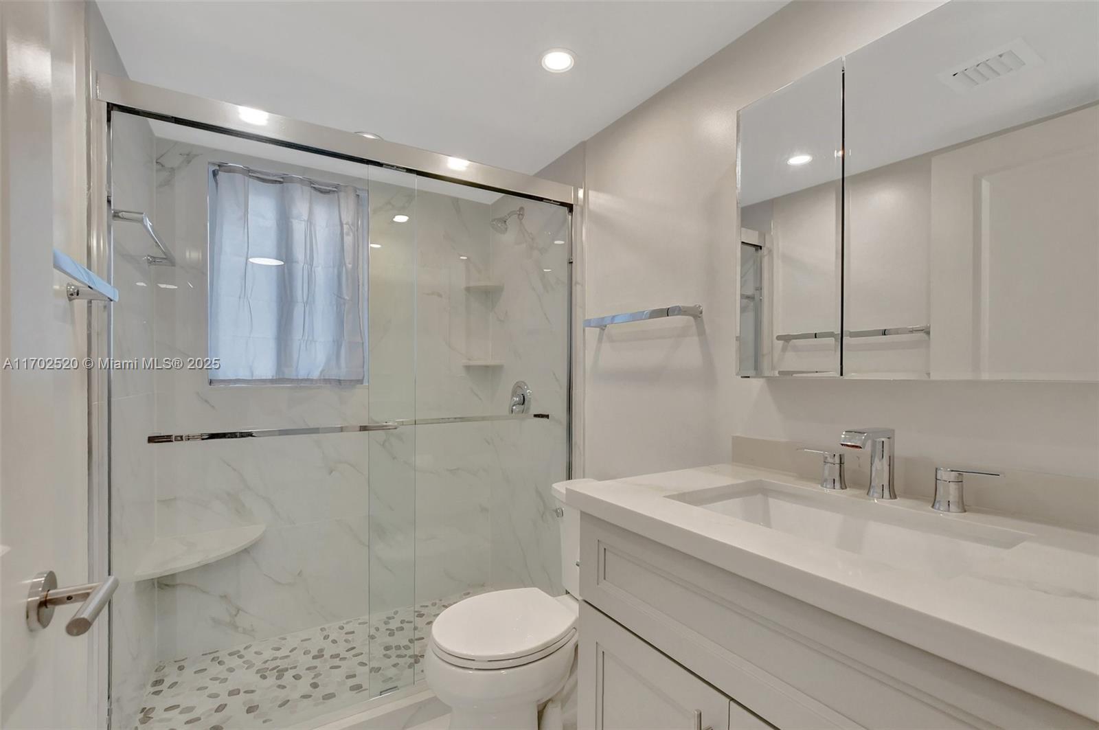 PALM LAKES CONDO - Residential