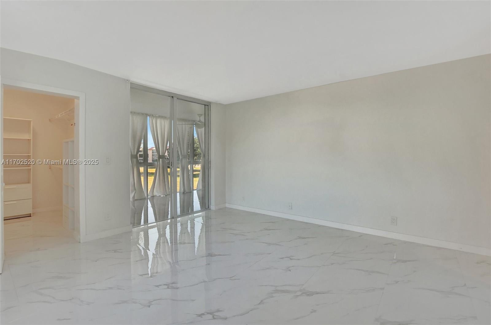 PALM LAKES CONDO - Residential