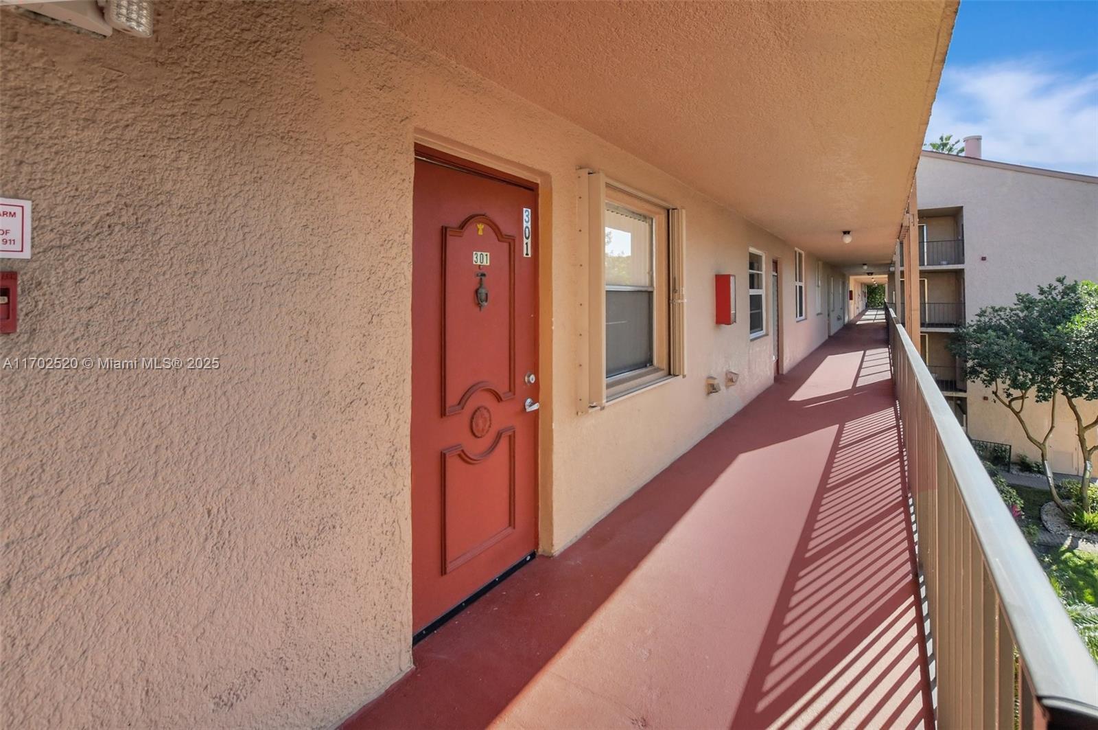 PALM LAKES CONDO - Residential