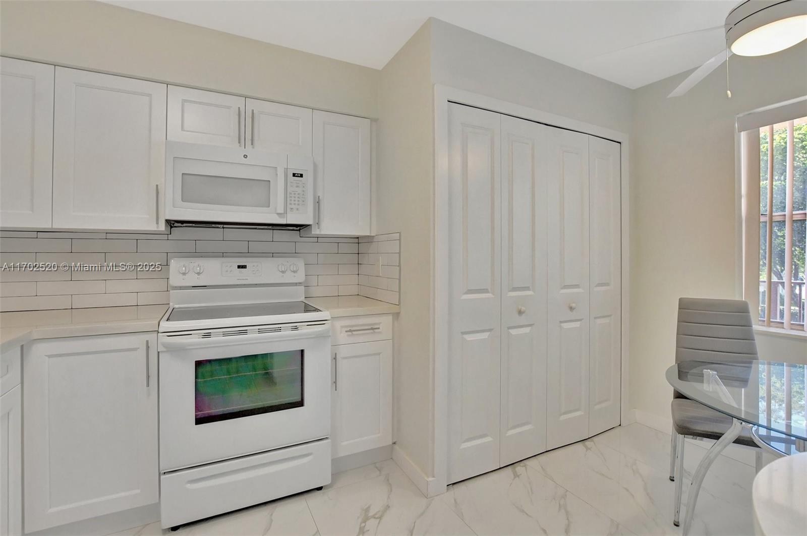 PALM LAKES CONDO - Residential