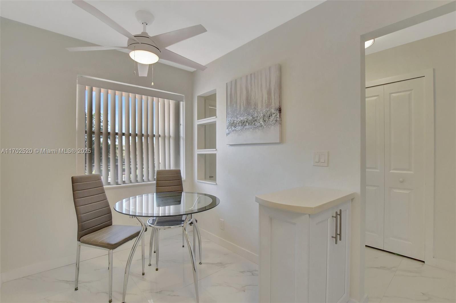PALM LAKES CONDO - Residential
