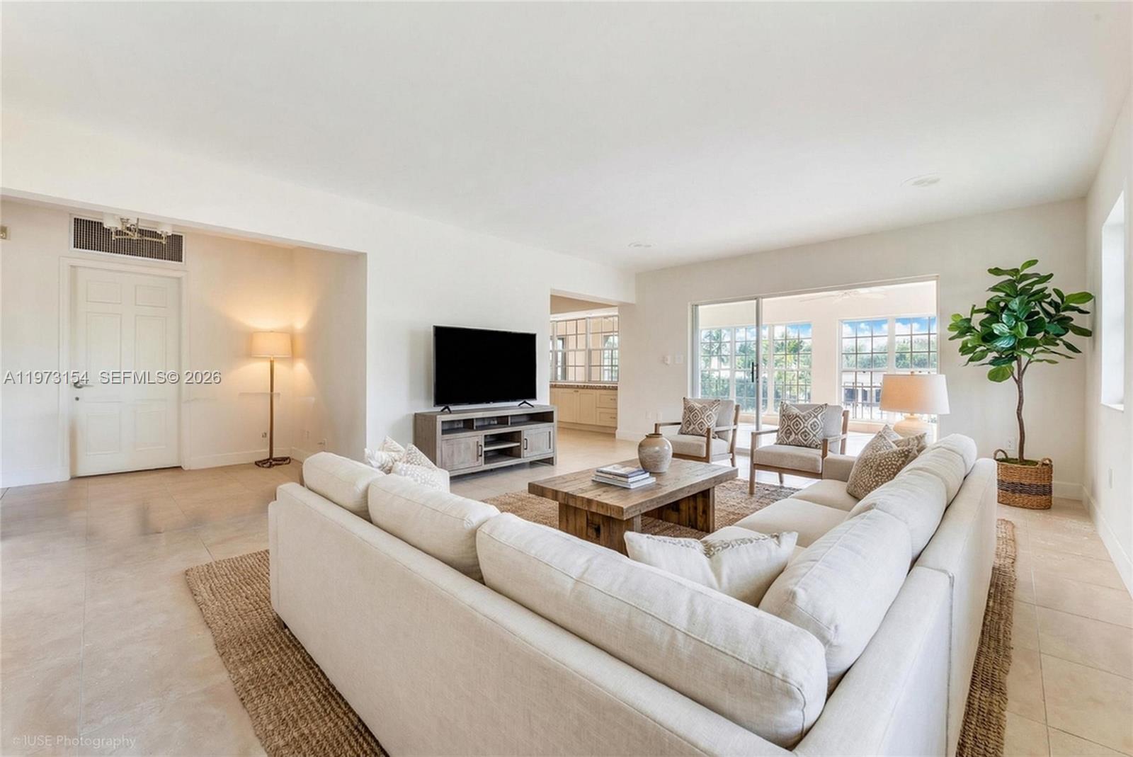 SOUTH BRICK CONDO - Residential