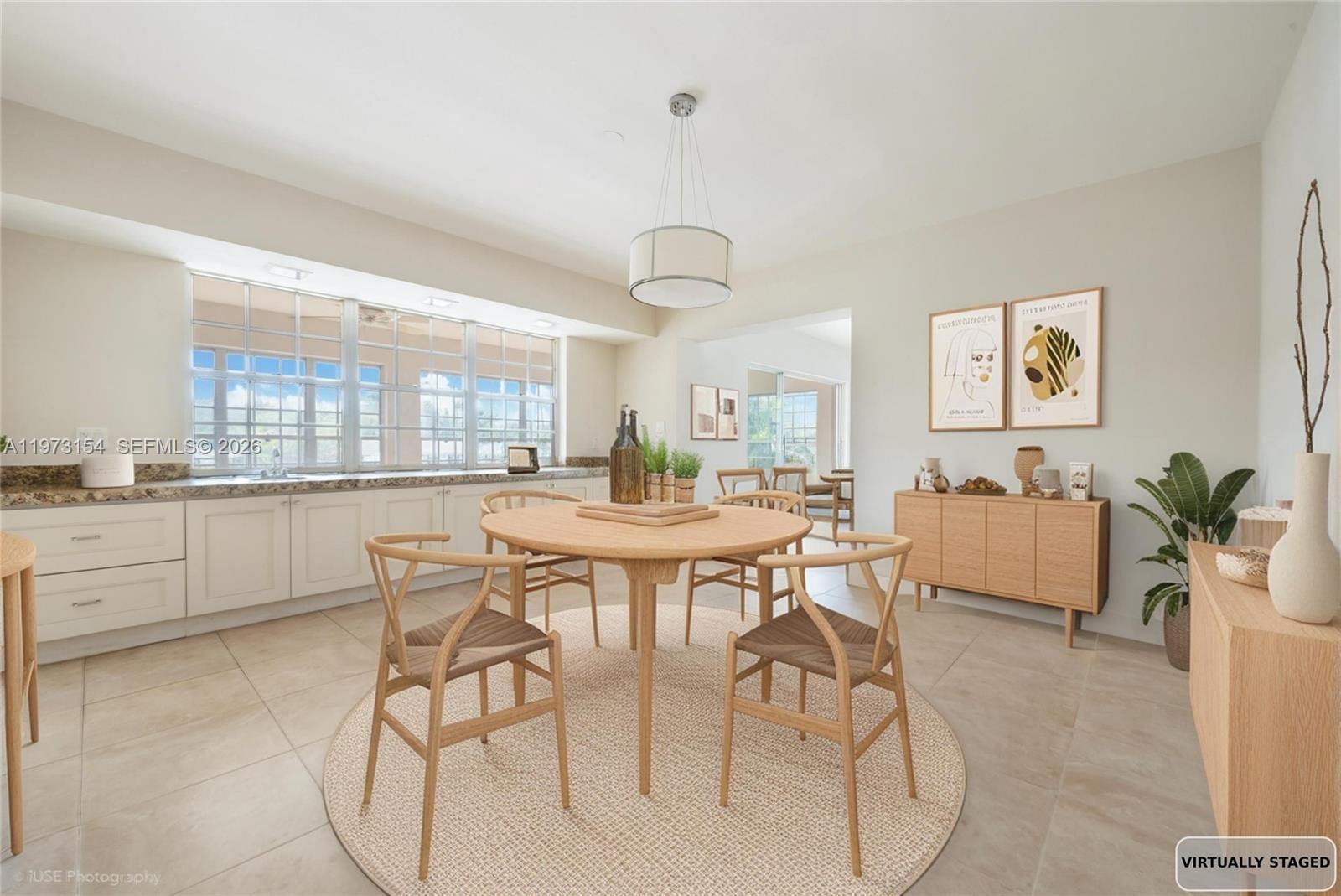 SOUTH BRICK CONDO - Residential