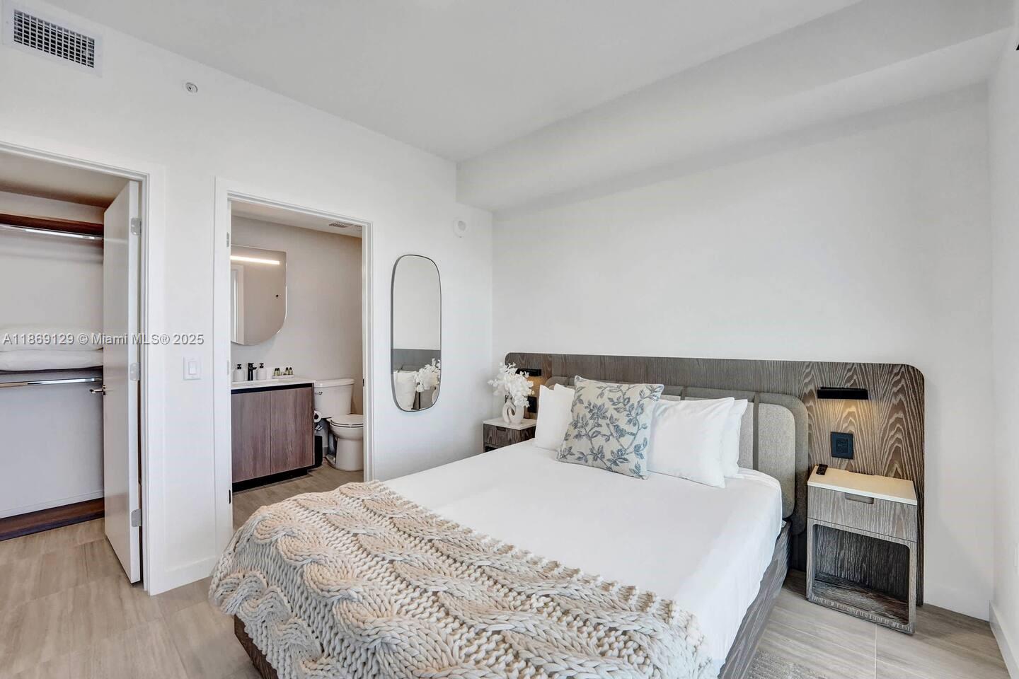 72 PARK - Residential