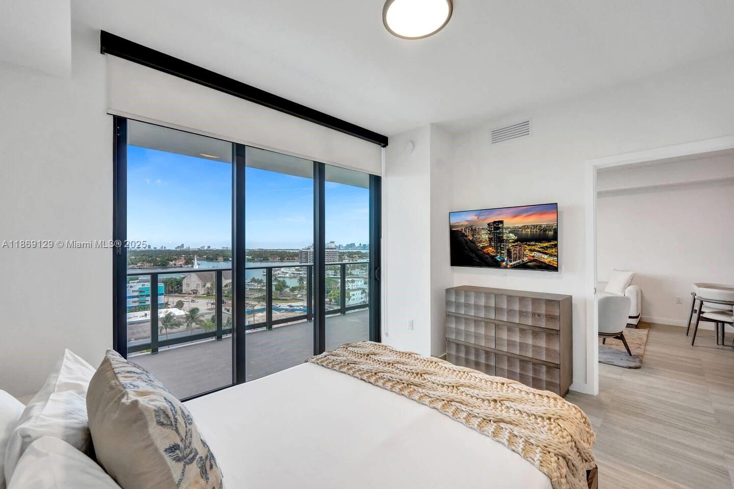 72 PARK - Residential