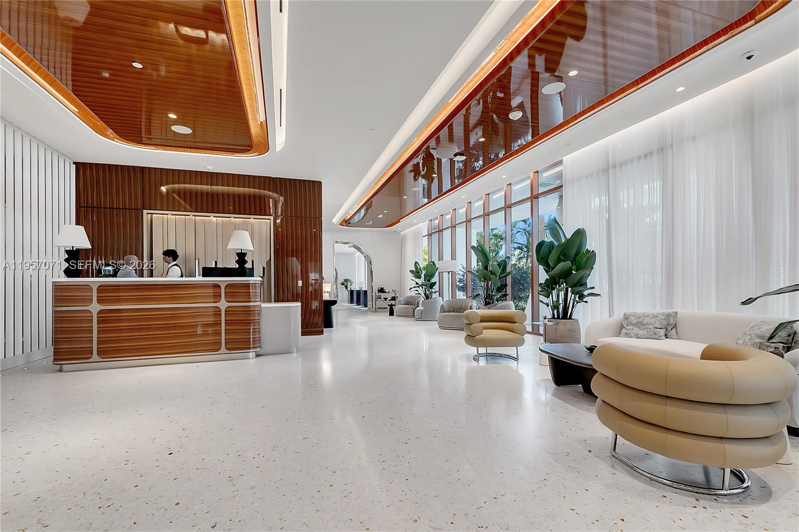 2655 S Bayshore Dr 1107