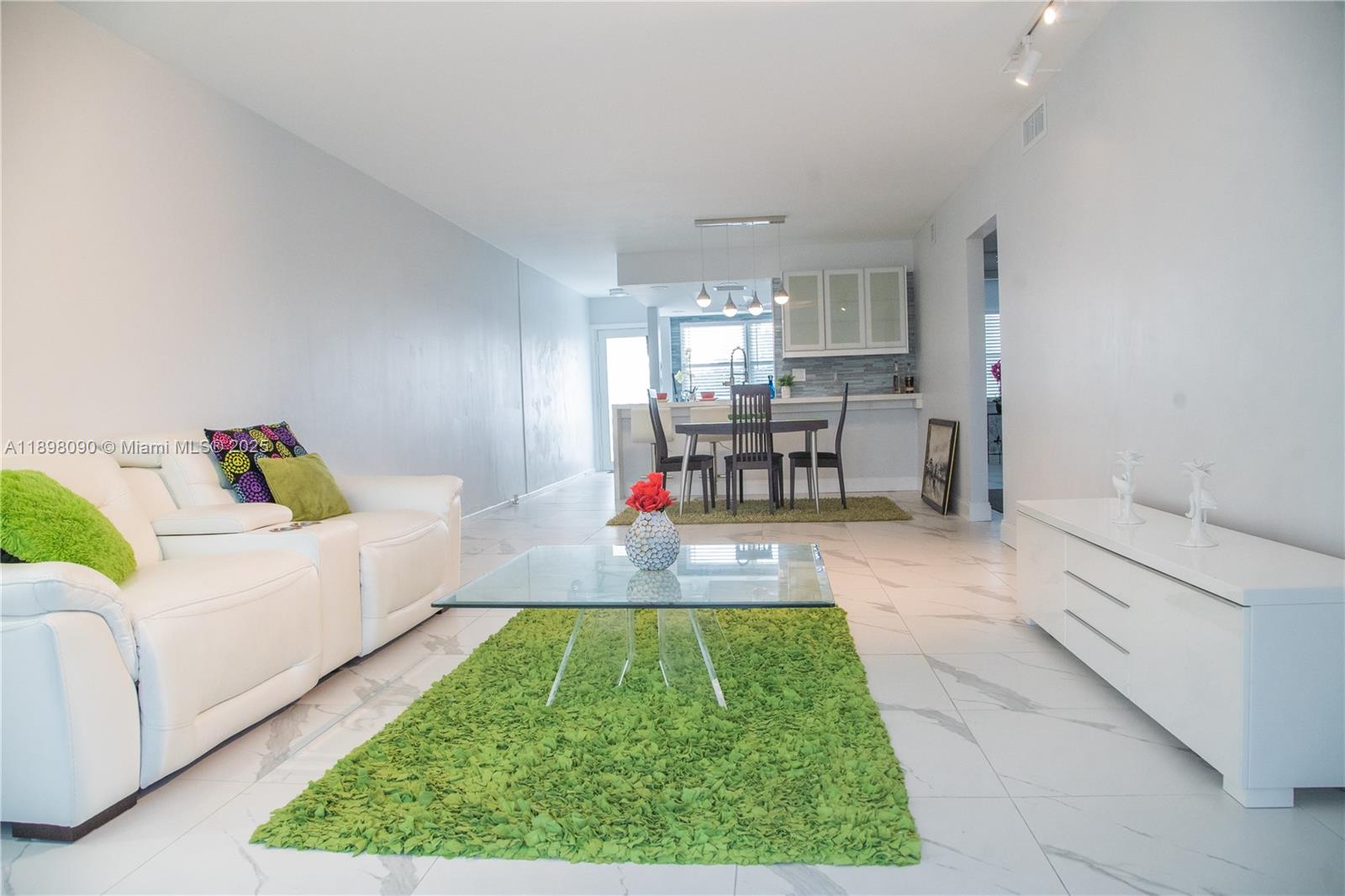 LUCAYA VILLAGE 1-D CONDO - Residential Lease