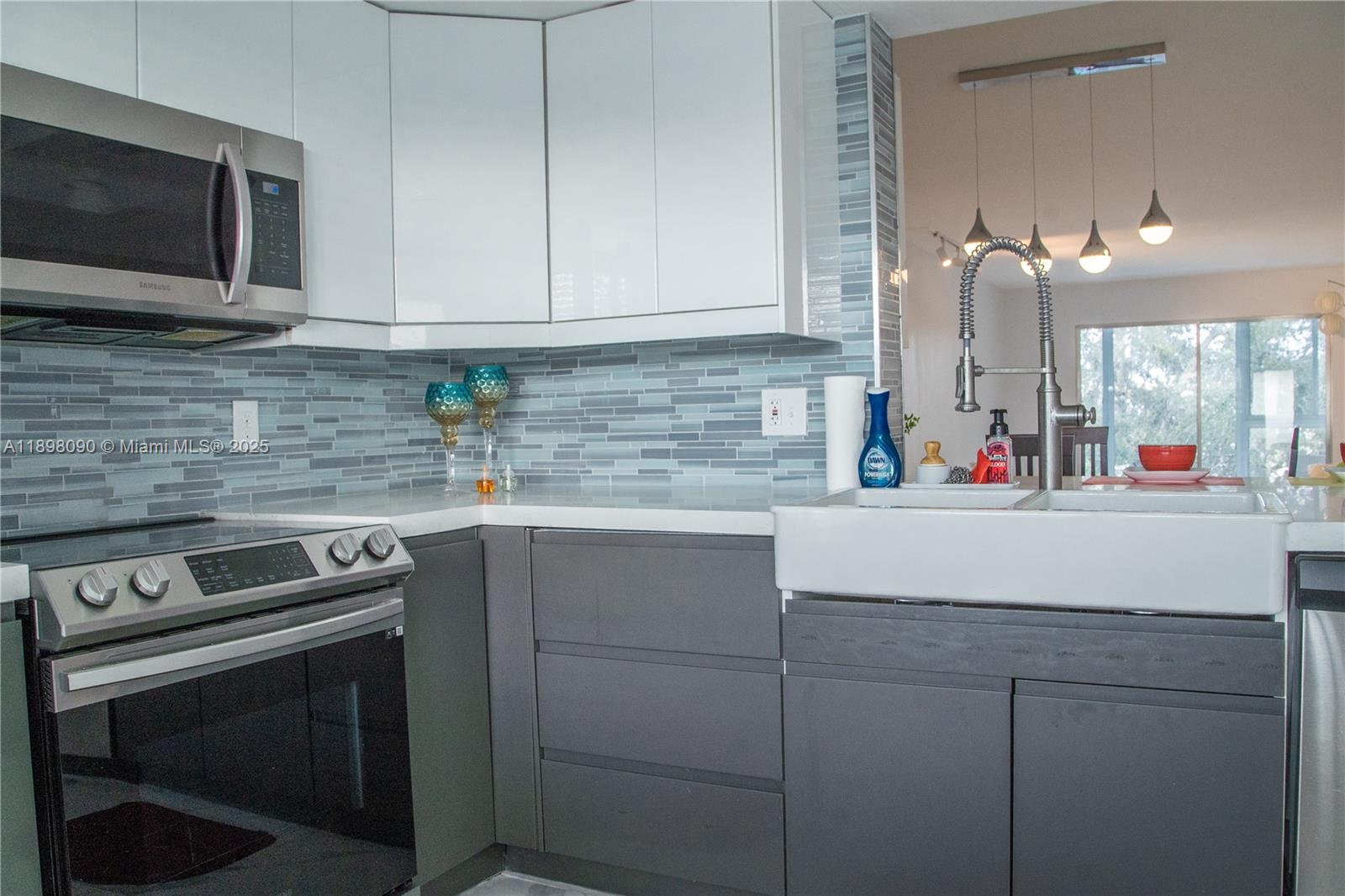 LUCAYA VILLAGE 1-D CONDO - Residential Lease