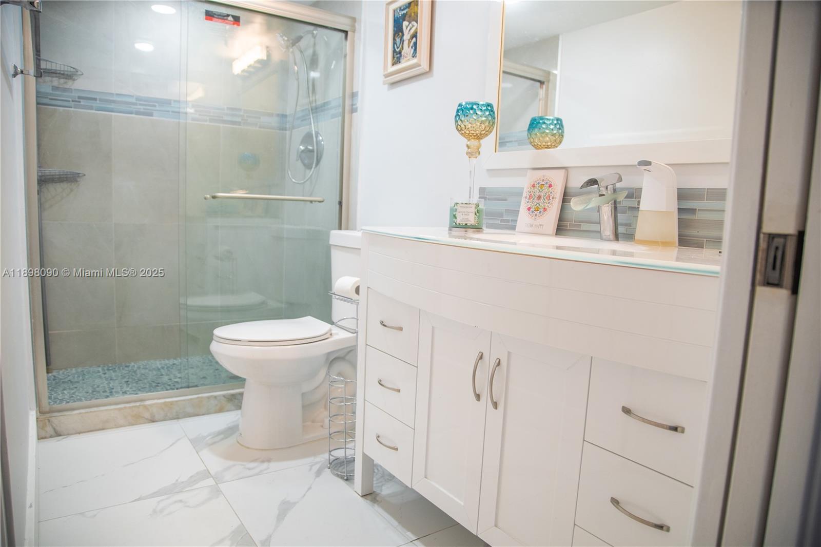 LUCAYA VILLAGE 1-D CONDO - Residential Lease