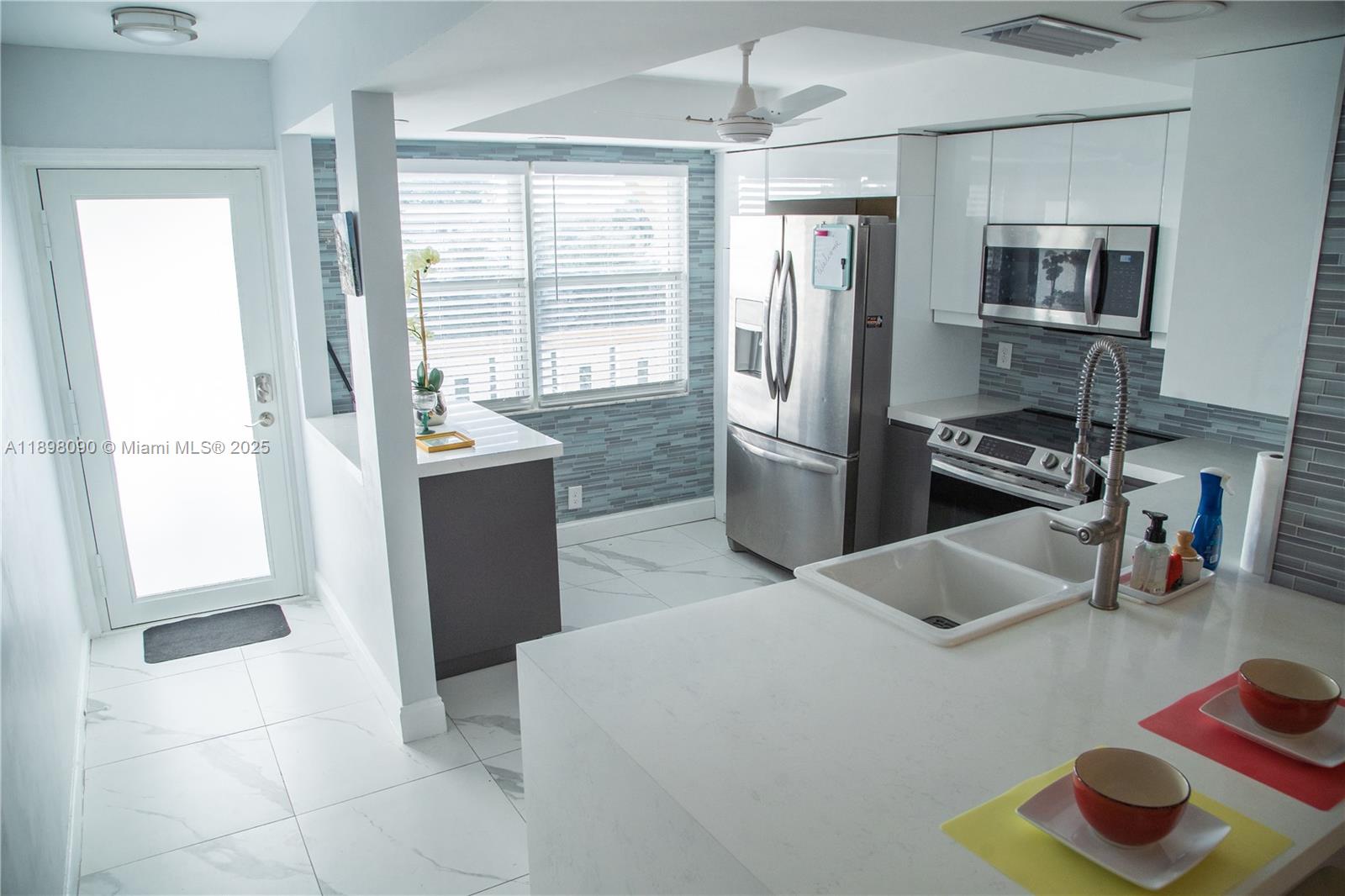 LUCAYA VILLAGE 1-D CONDO - Residential Lease