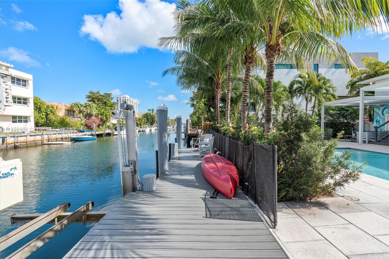 RIVER BAY PARK ADDN - Residential