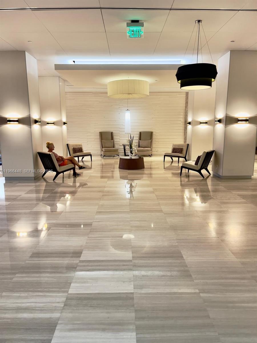 ARLEN HOUSE EAST CONDO - Residential