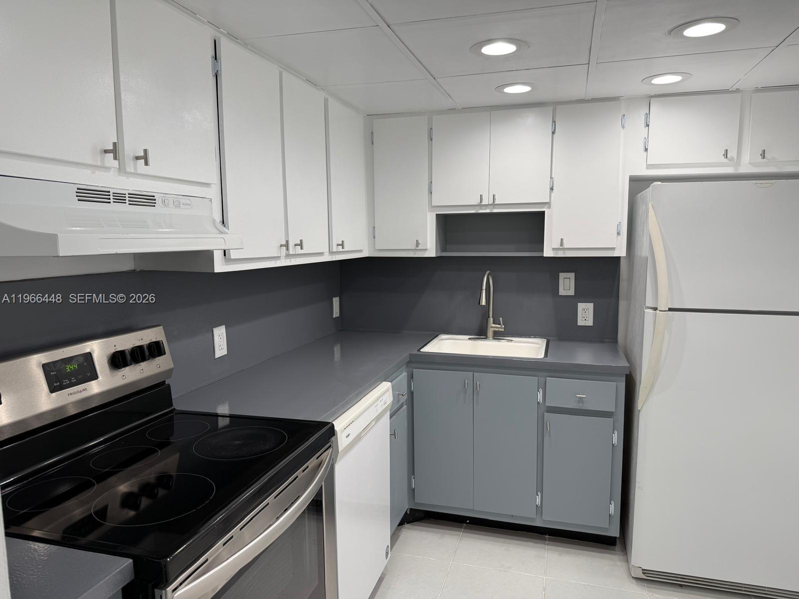 ARLEN HOUSE EAST CONDO - Residential