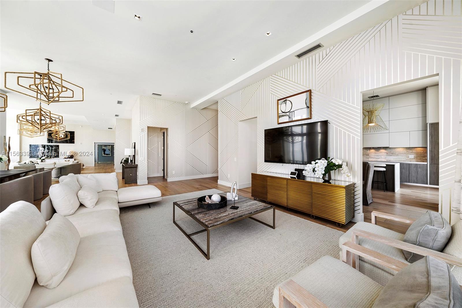 BISCAYNE BEACH CONDO - Residential