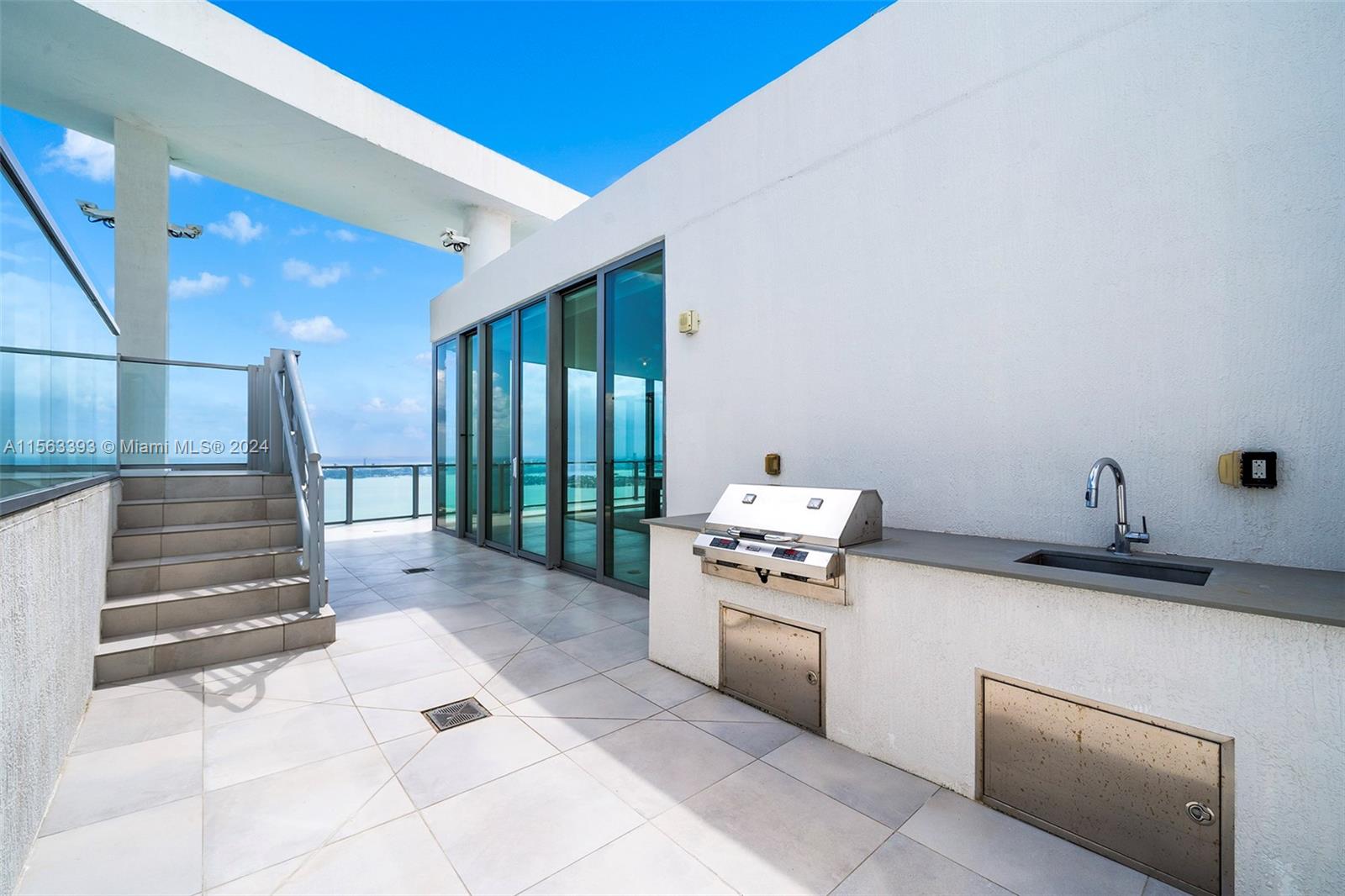 BISCAYNE BEACH CONDO - Residential