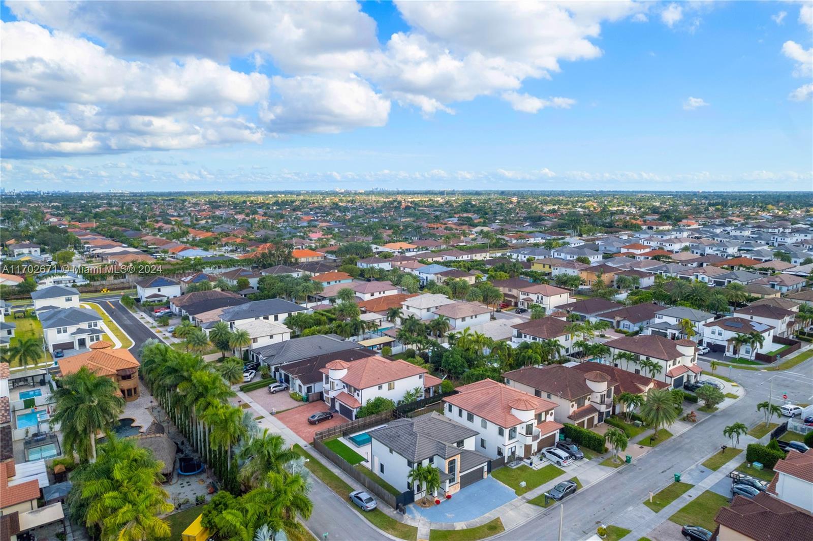 SION ESTATES - Residential