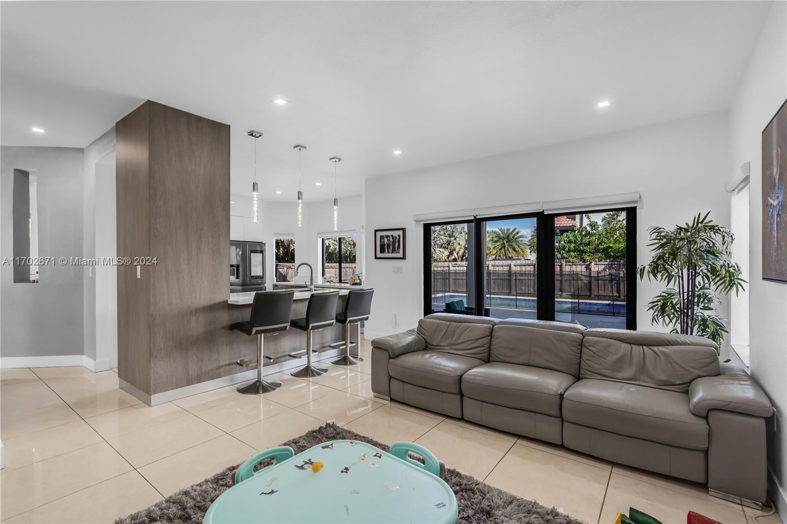 SION ESTATES - Residential