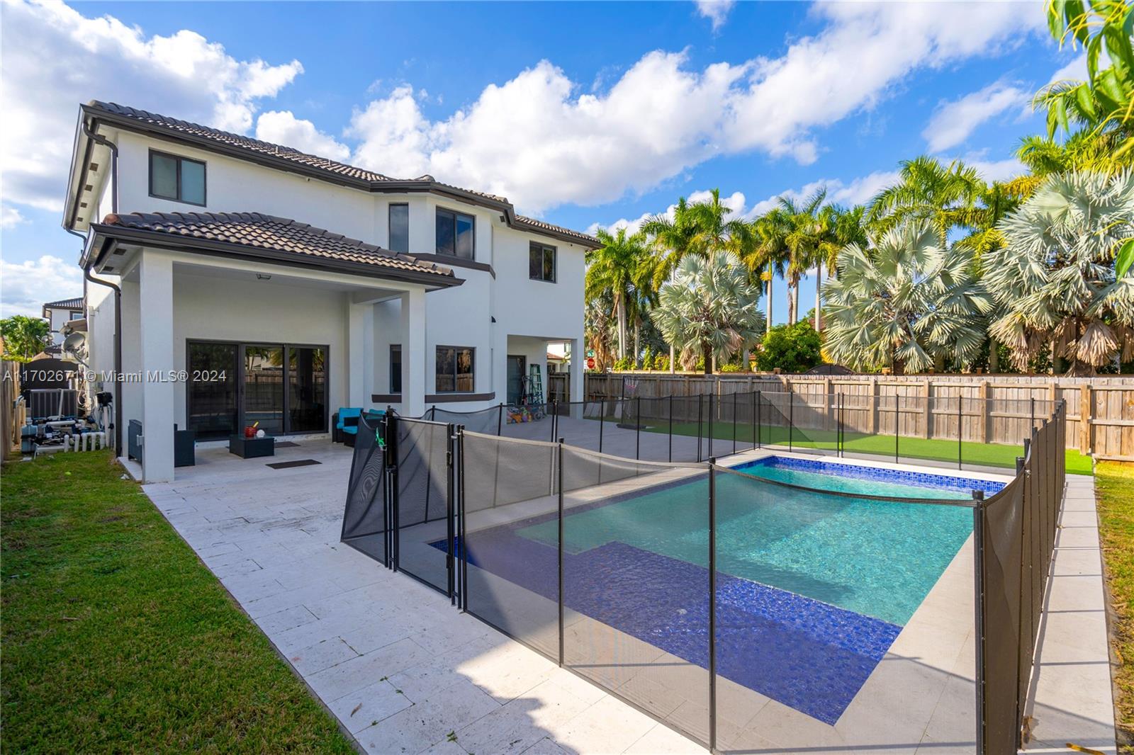 SION ESTATES - Residential