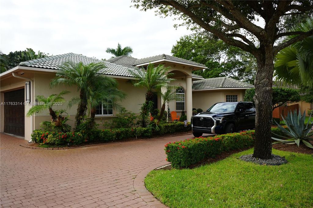 Photo of Davie, FL 33314 (MLS # A11763314)