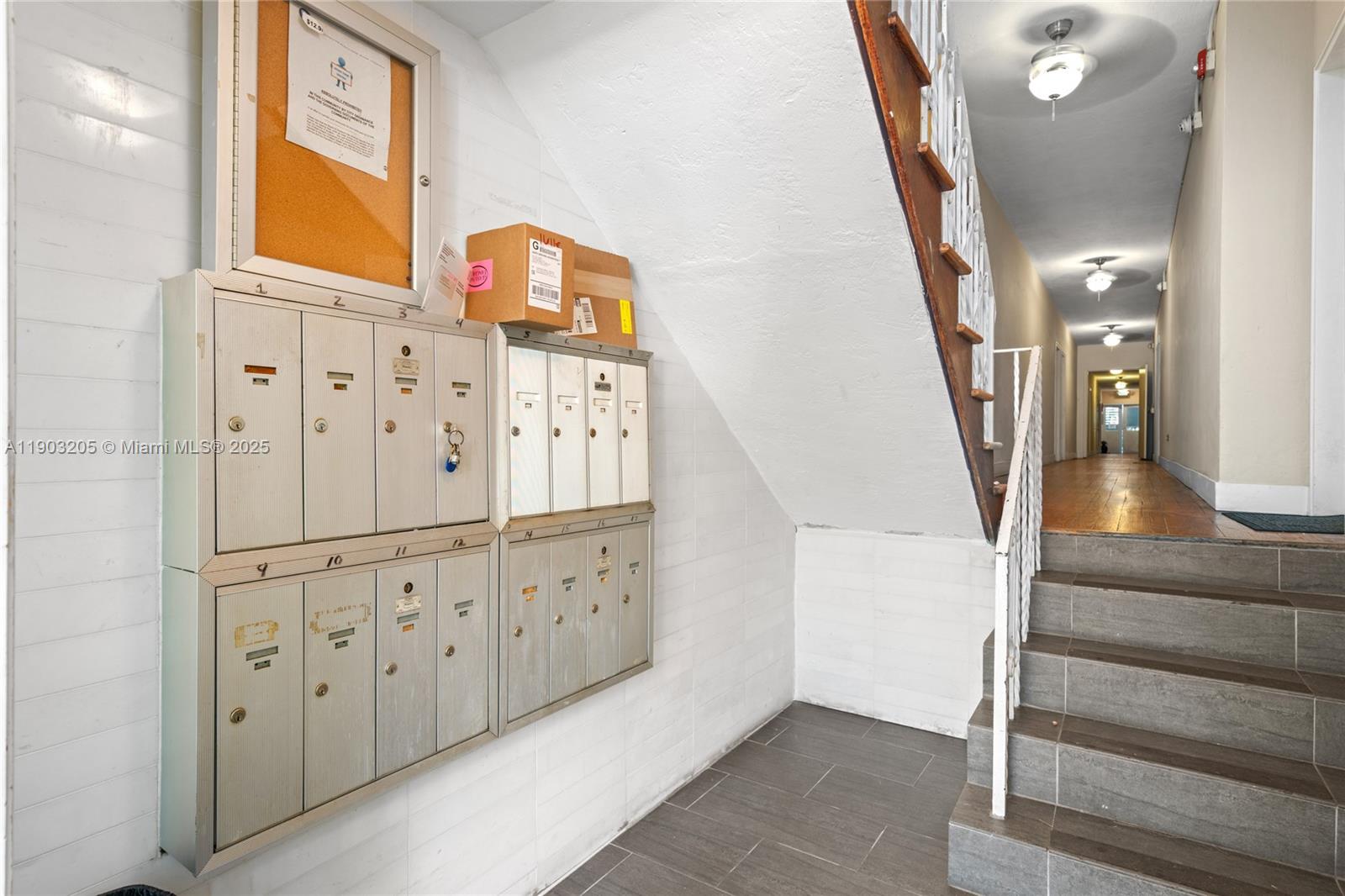 RESIDENCE 1611 CONDO - Residential