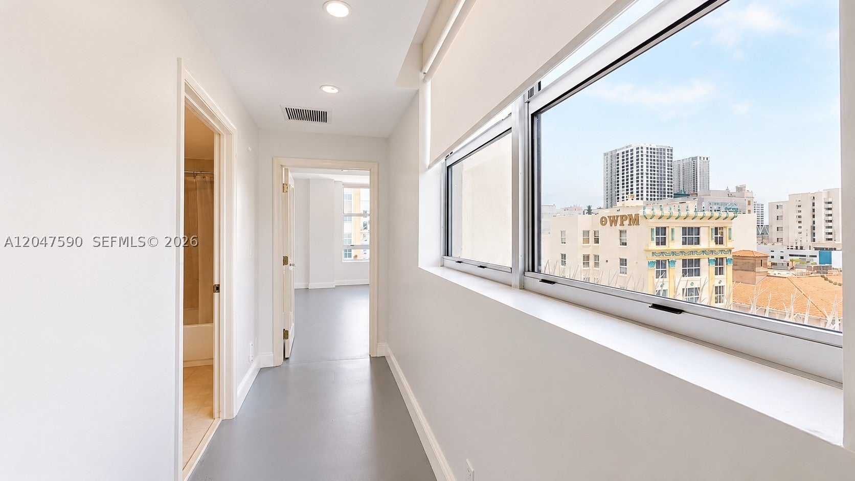111 E Flagler St 810