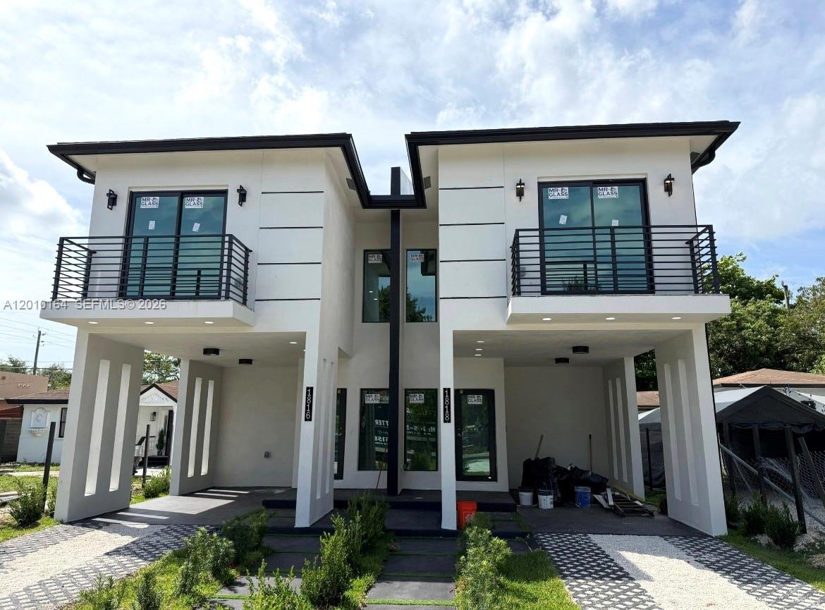 17TH AVE MANOR - Residential