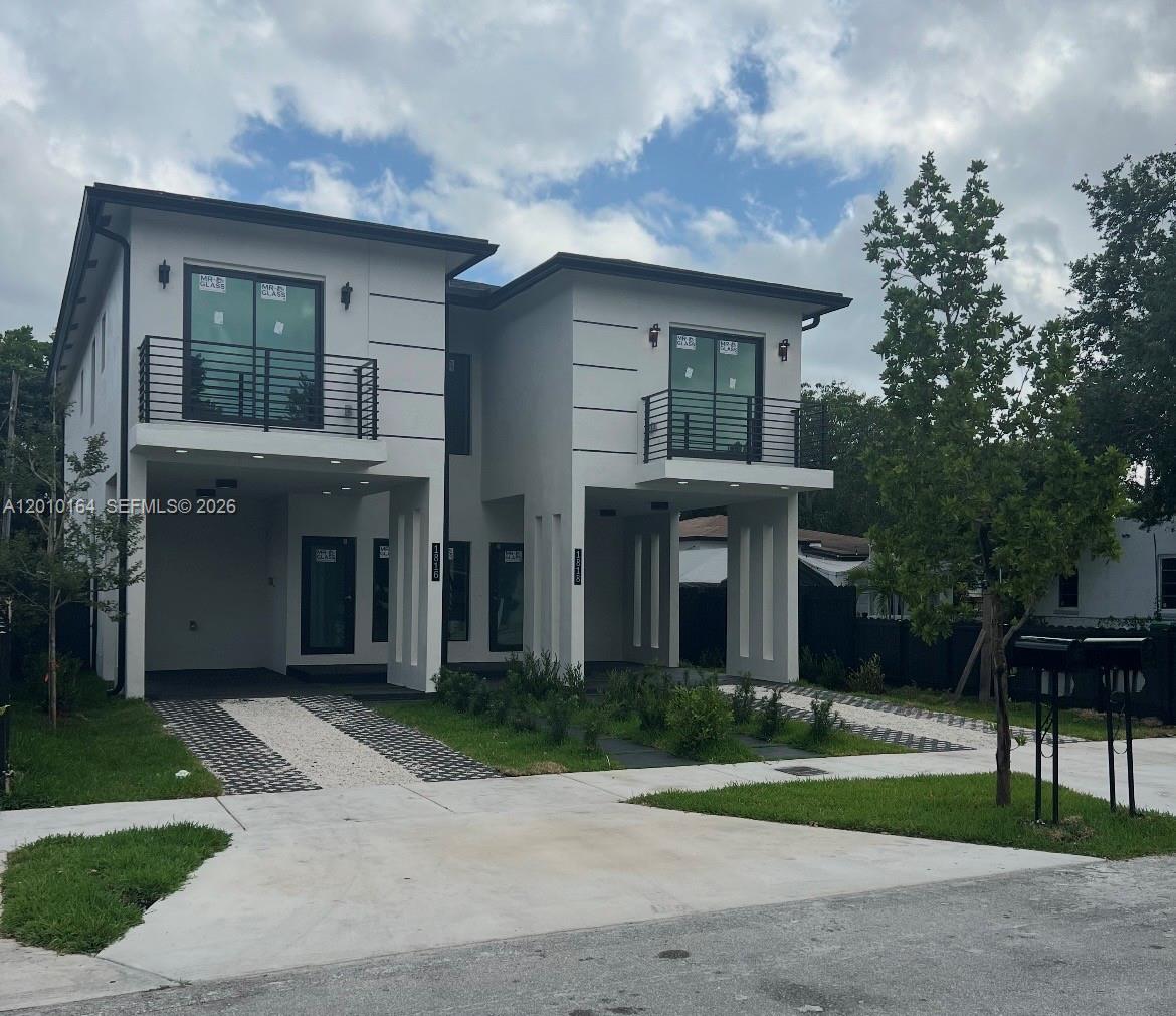 17TH AVE MANOR - Residential