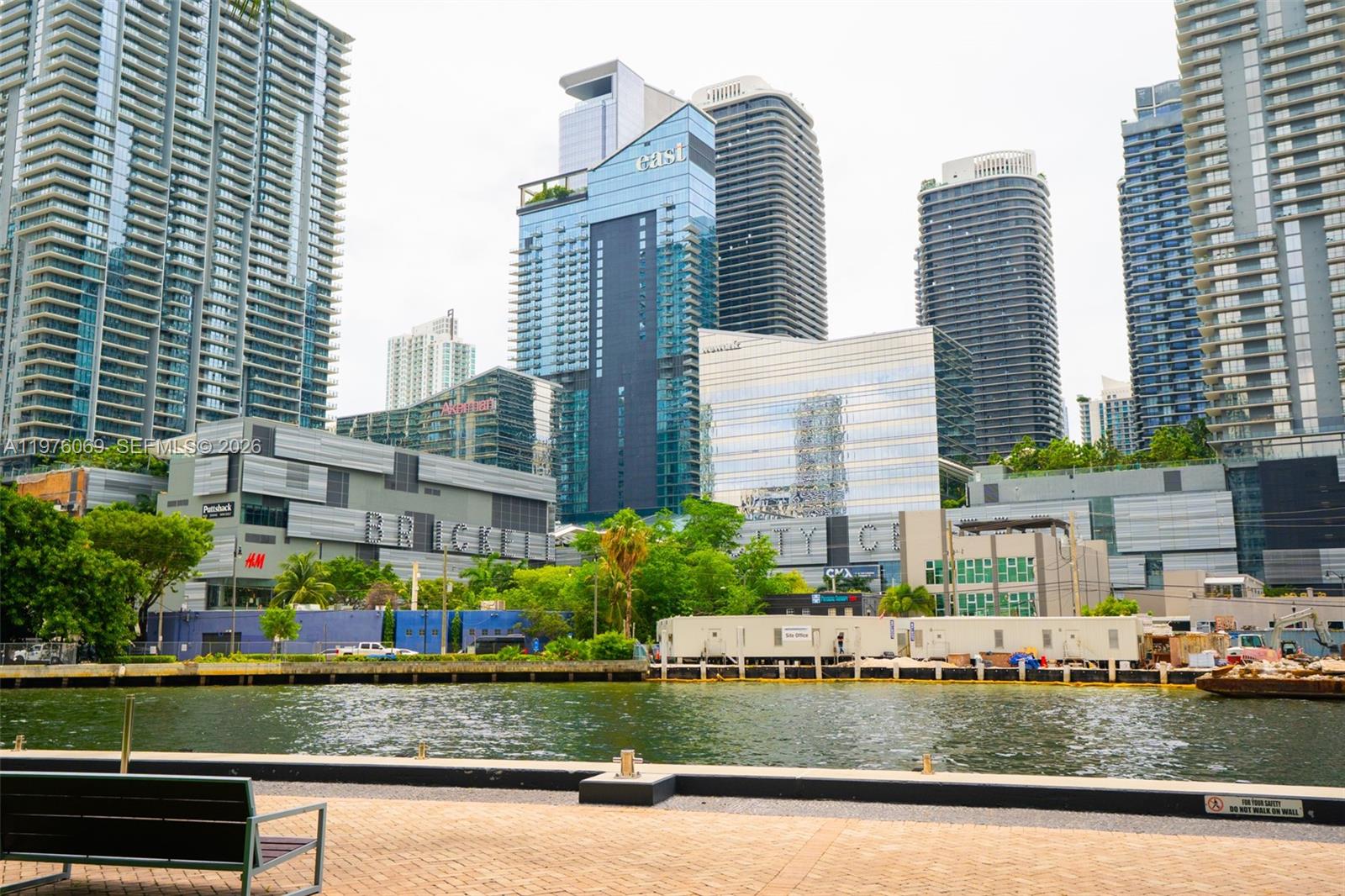 WIND CONDO - Residential Lease