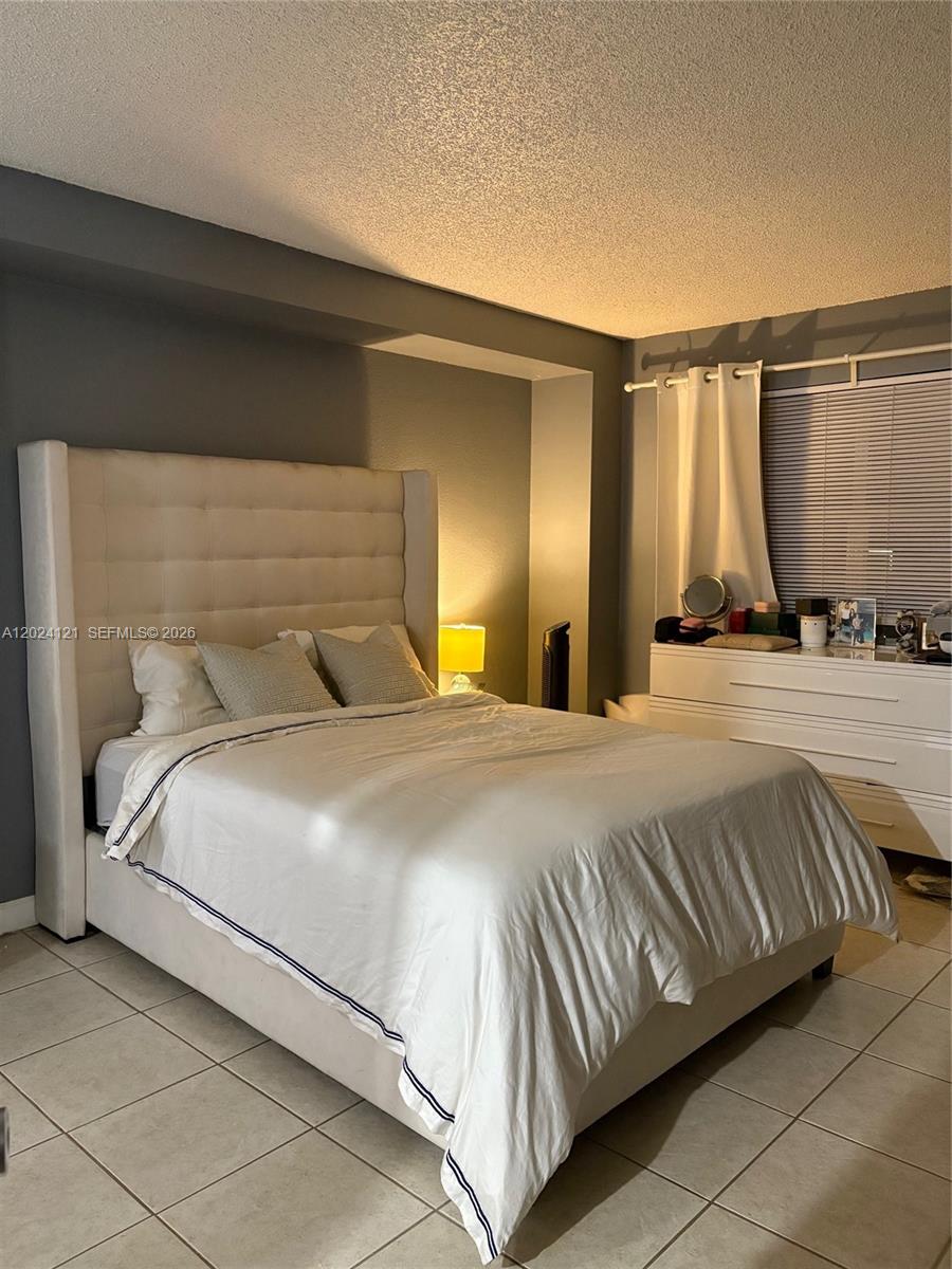 THE BERKELEY CONDO - Residential