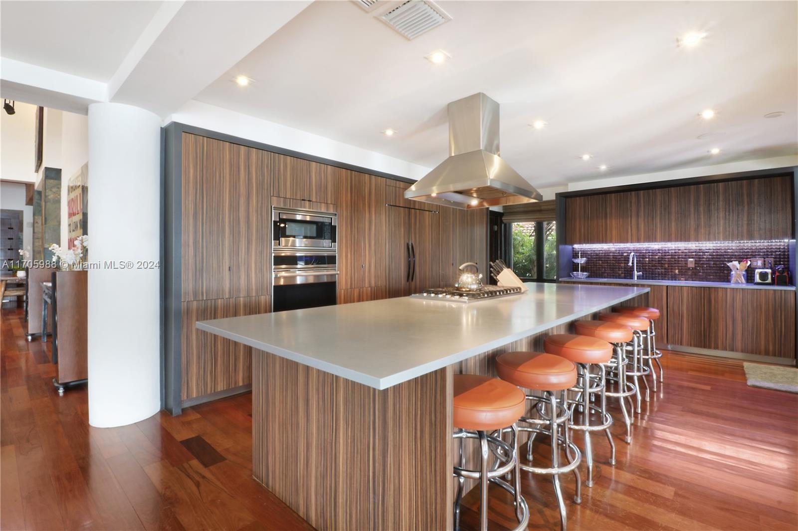 SAN MARINO ISLAND - Residential Lease