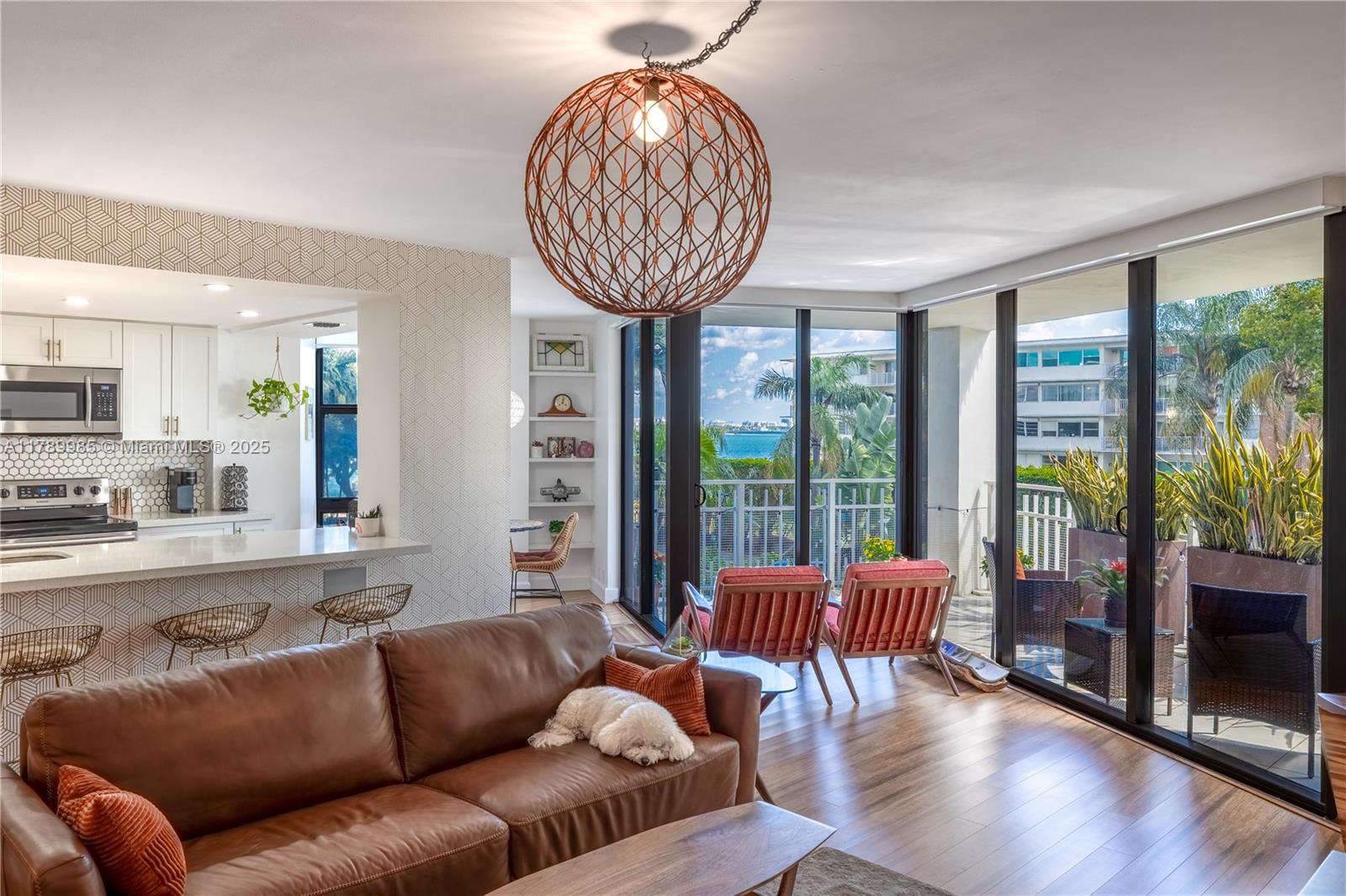 THE TOWERS OF QUAYSIDE CO - Residential Lease