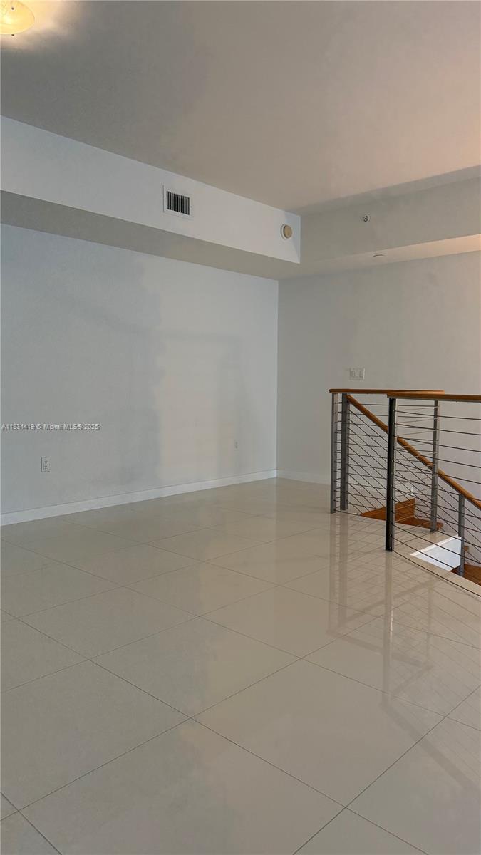 WIND CONDO - Residential